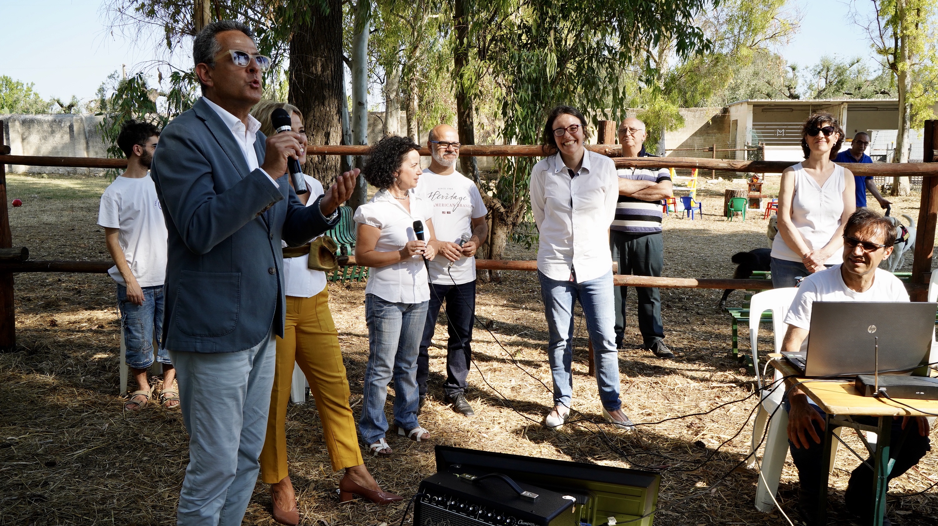Galleria Parco del Sorriso: Emiliano a Grottaglie firma protocollo di intesa su percorsi di autonomia e inclusione sociale delle persone con fragilità - Diapositiva 4 di 9