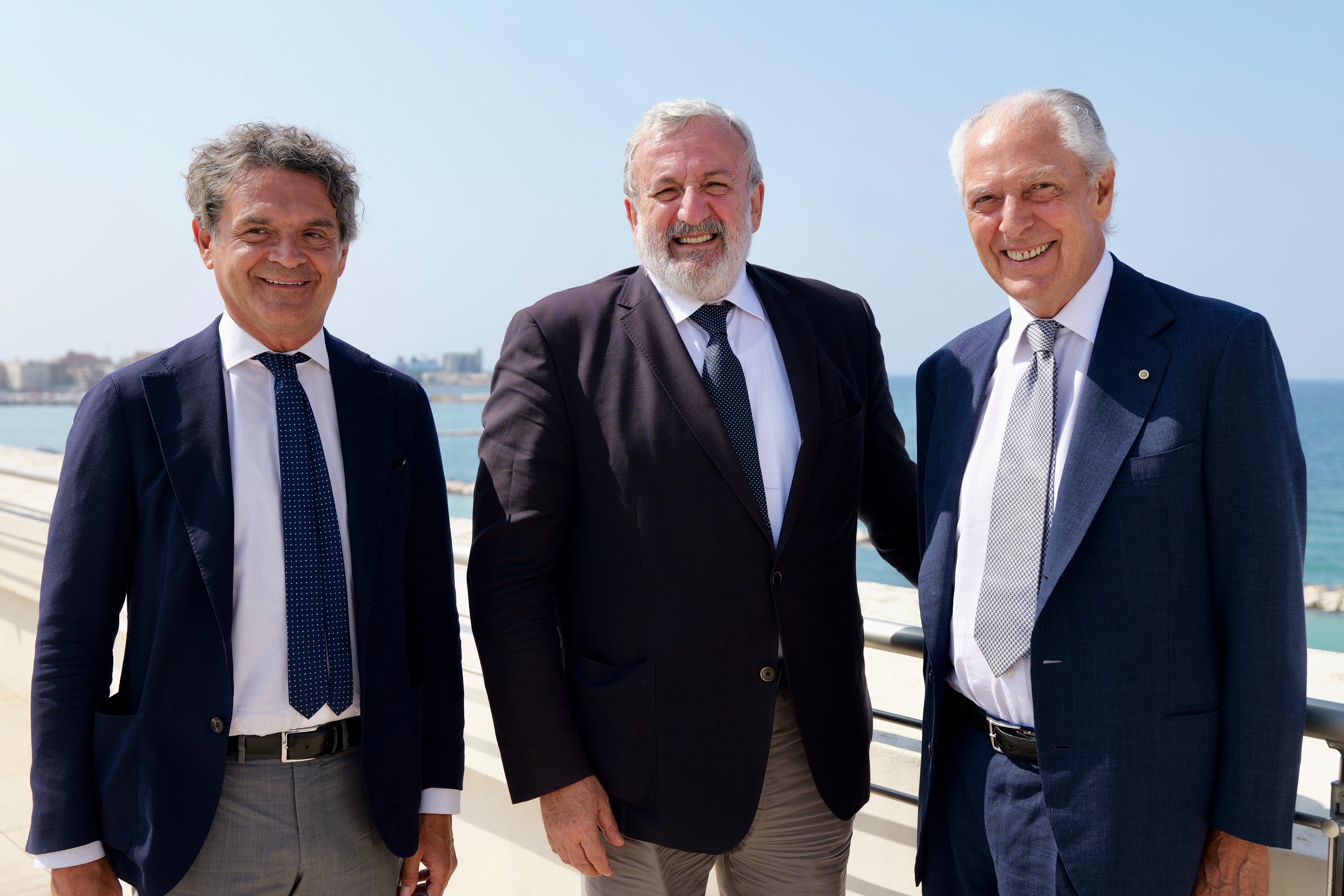 Galleria REGIONE PUGLIA E PIRELLI AVVIANO UN PROGETTO PILOTA PER IL MONITORAGGIO DELLE INFRASTRUTTURE STRADALI GRAZIE AL CYBER TYRE - Diapositiva 6 di 8