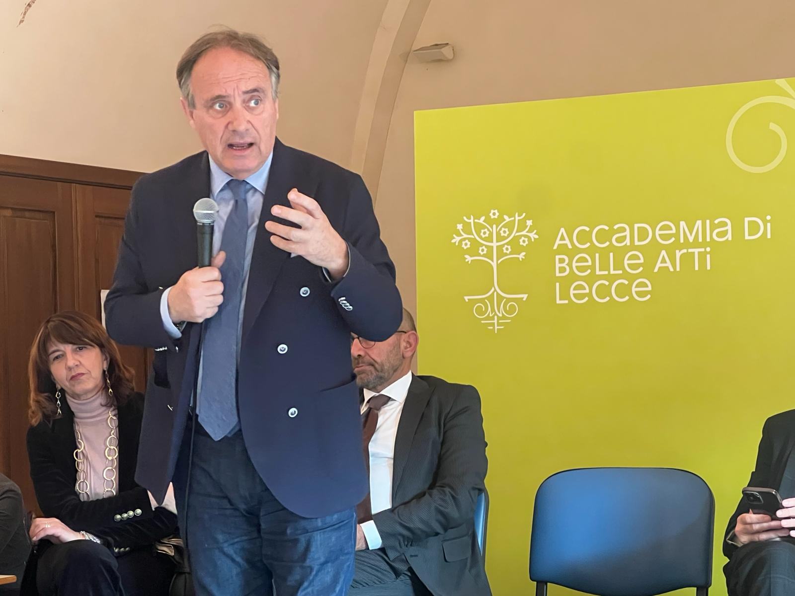 Galleria Puglia Regione Universitaria Fase II: siglato a Lecce il Protocollo per il Diritto allo Studio e la piena cittadinanza studentesca - Diapositiva 3 di 7