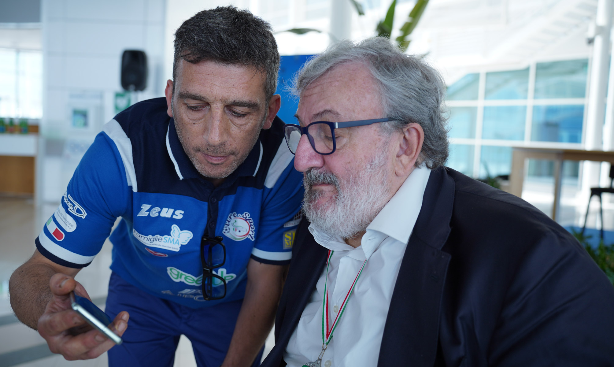 Galleria Emiliano riceve la squadra 