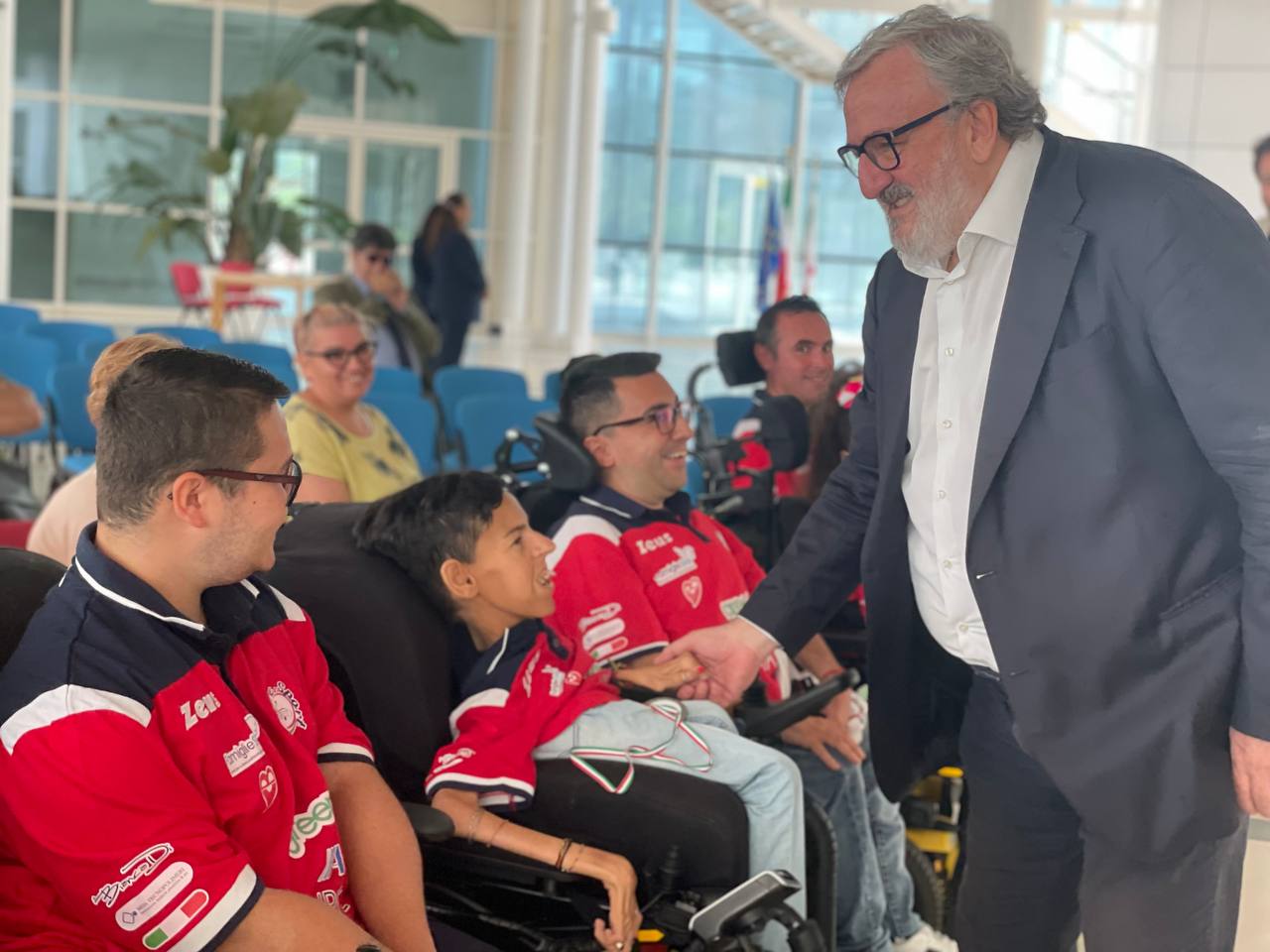 Galleria Emiliano riceve la squadra 