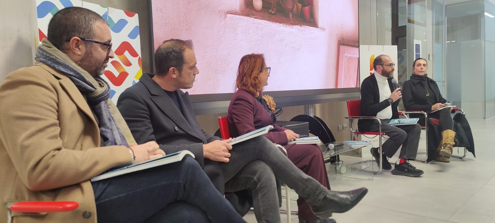 Galleria Al PACT l'inaugurazione dell’opera in.Terra di Daniela Corbascio e la presentazione del catalogo 