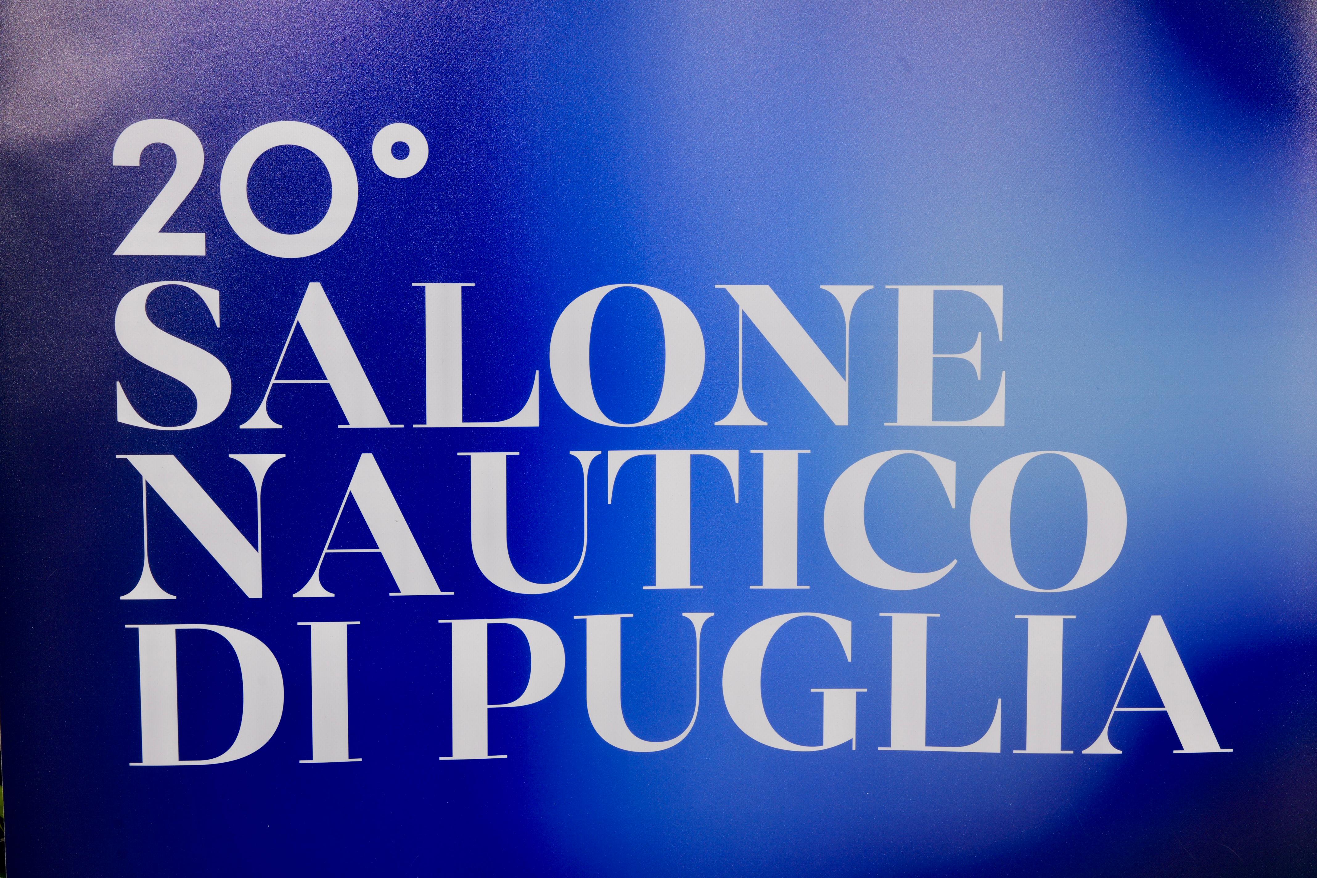 Galleria EMILIANO E LEO ALLA GIORNATA CONCLUSIVA DEL SALONE NAUTICO DI PUGLIA: “BRINDISI HA RISPOSTO BENISSIMO CON LE SCUOLE, LE IMPRESE E GLI ORGANIZZATORI”. - Diapositiva 4 di 4