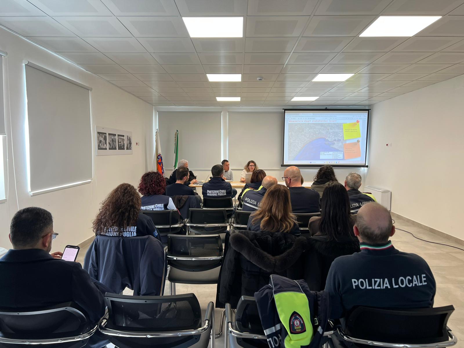 Galleria Protezione civile, progetto “Resilience”: l’assessore Ciliento all’avvio del percorso partecipativo per la redazione dei Piani Antincendio Boschivo per l’Arco Jonico Tarantino - Diapositiva 6 di 9