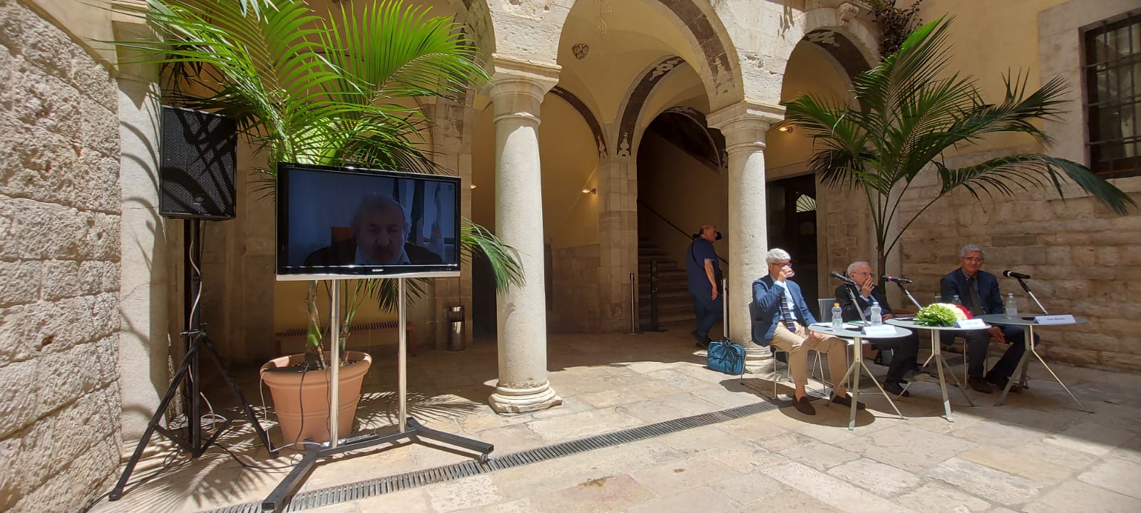 Galleria “La democrazia fragile del XXI secolo”, l’intervento del presidente Emiliano a Barletta per la giornata di studi in memoria di Alfredo Reichlin - Diapositiva 5 di 6