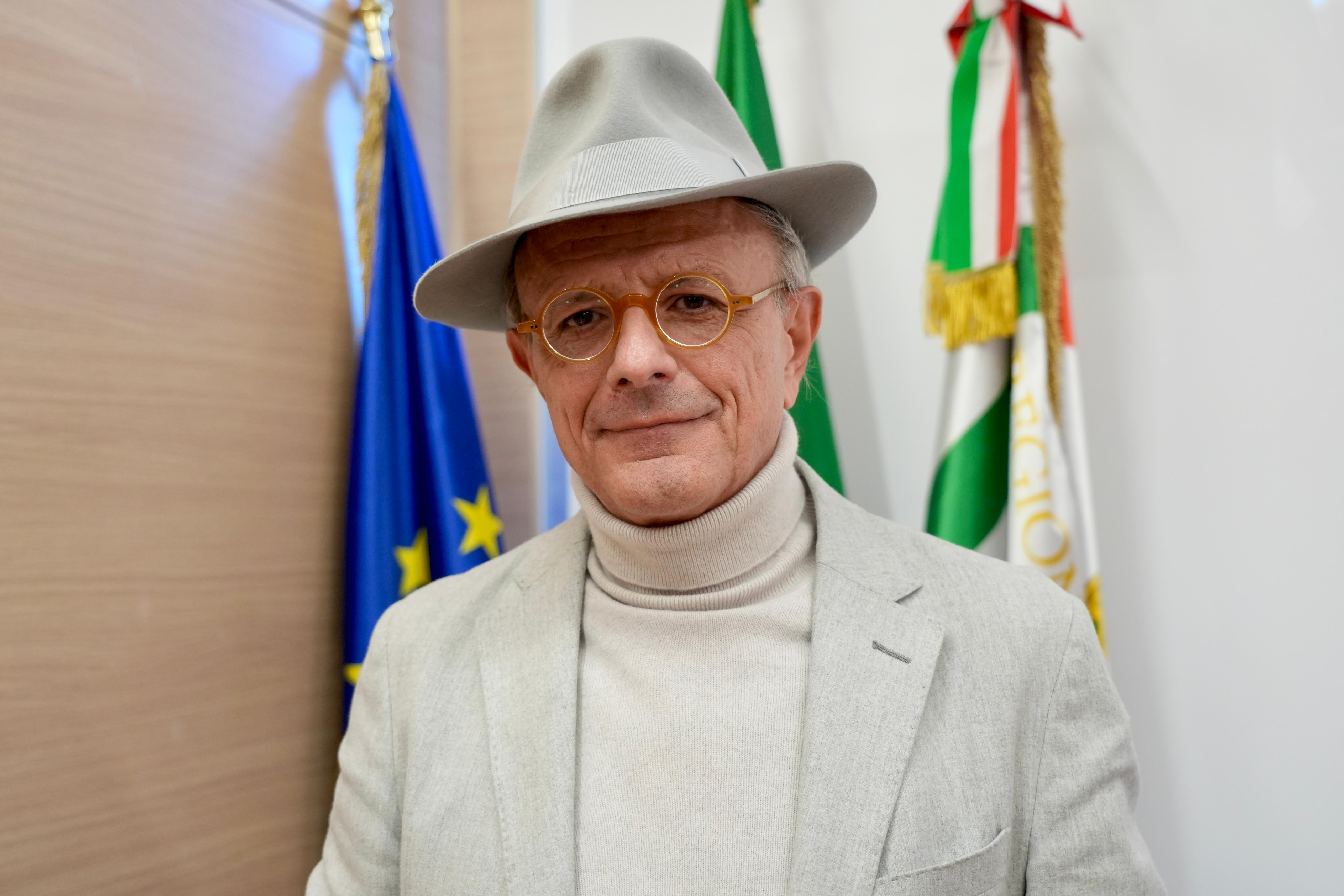 Galleria Eseguiti al “Di Venere” i primi due interventi in utero del Meridione:  da oggi la Puglia entra nell’eccellenza della Chirurgia Fetale - Diapositiva 5 di 5