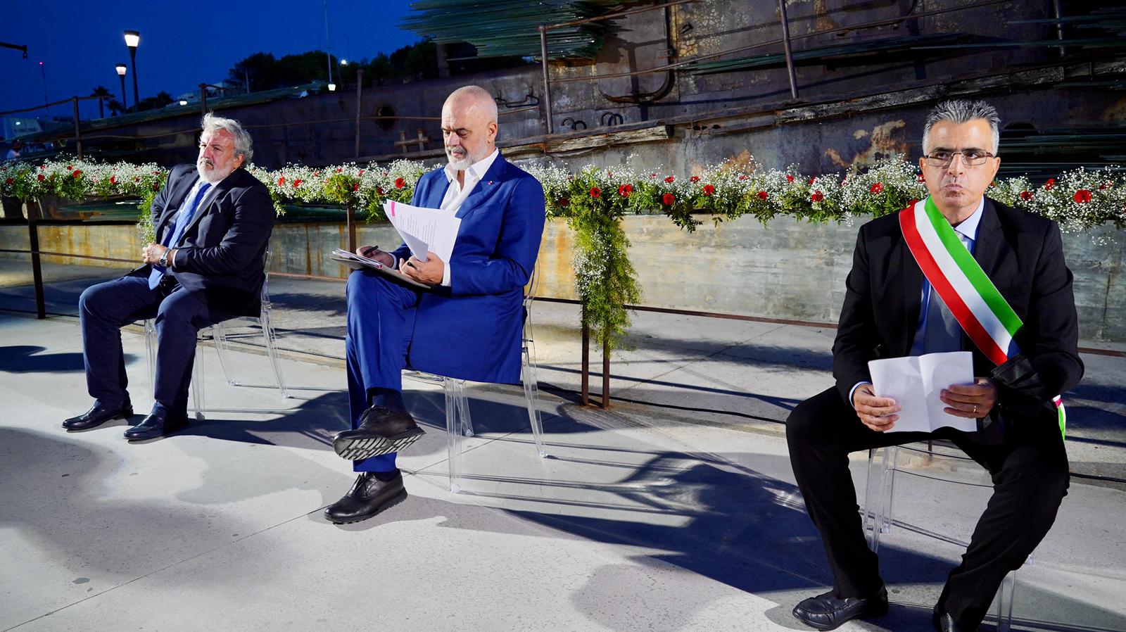 Galleria OTRANTO, EMILIANO INCONTRA EDI RAMA - Diapositiva 6 di 41