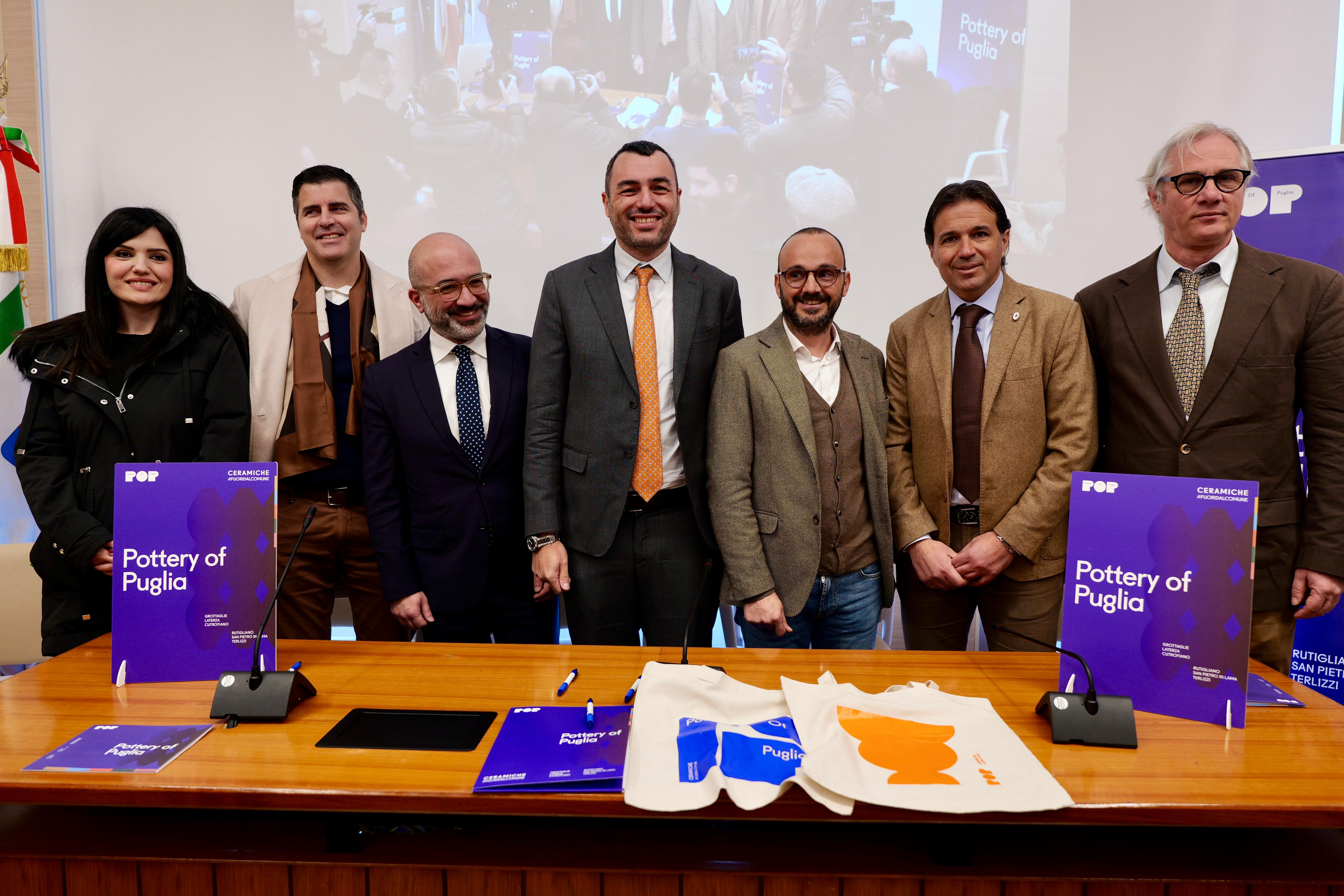 Galleria La ceramica pugliese è POP! Presentato il nuovo brand “Pottery of Puglia” - Diapositiva 6 di 12