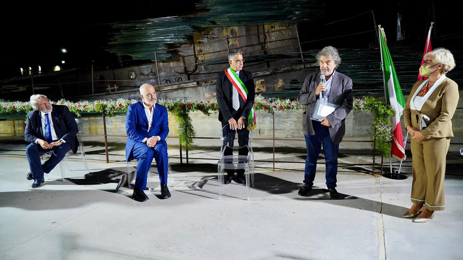 Galleria OTRANTO, EMILIANO INCONTRA EDI RAMA - Diapositiva 8 di 41