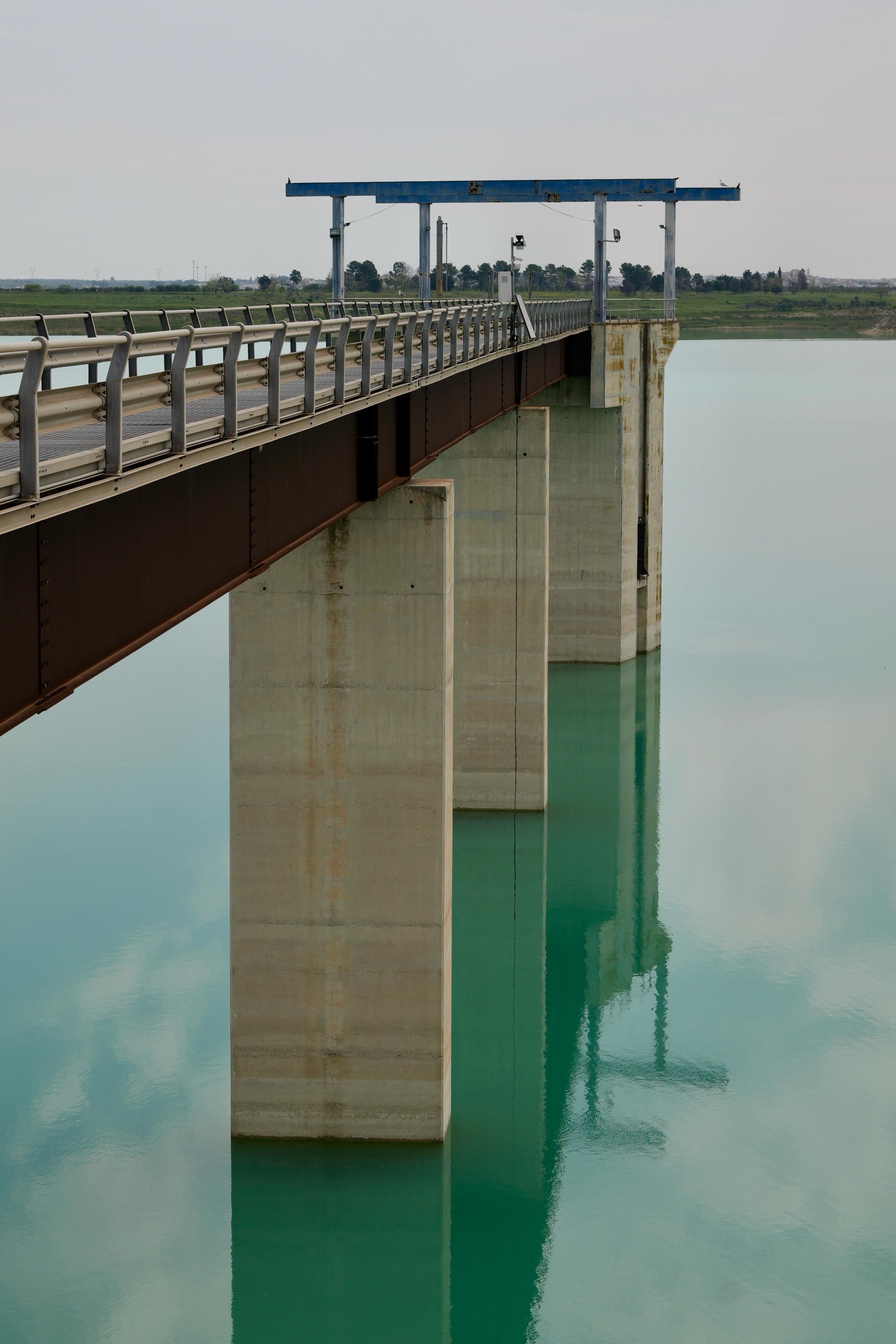 Galleria AL VIA LE OPERE PER L’ENTRATA IN FUNZIONE DELLA DIGA DEL PAPPADAI. EMILIANO: “AQP PRONTO ALLA GESTIONE IDRICA PER TUTTO IL SUD” PENTASSUGLIA: “GIORNATA IMPORTANTE PER LA PUGLIA” - Diapositiva 4 di 6