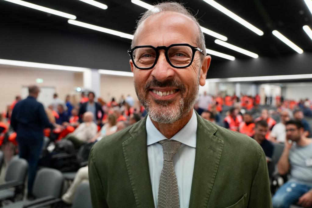 Galleria Il 118 ASL Bari cambia volto: ecco 55 nuove ambulanze  e 462 operatori assunti a tempo indeterminato in Sanitaservice - Diapositiva 2 di 21