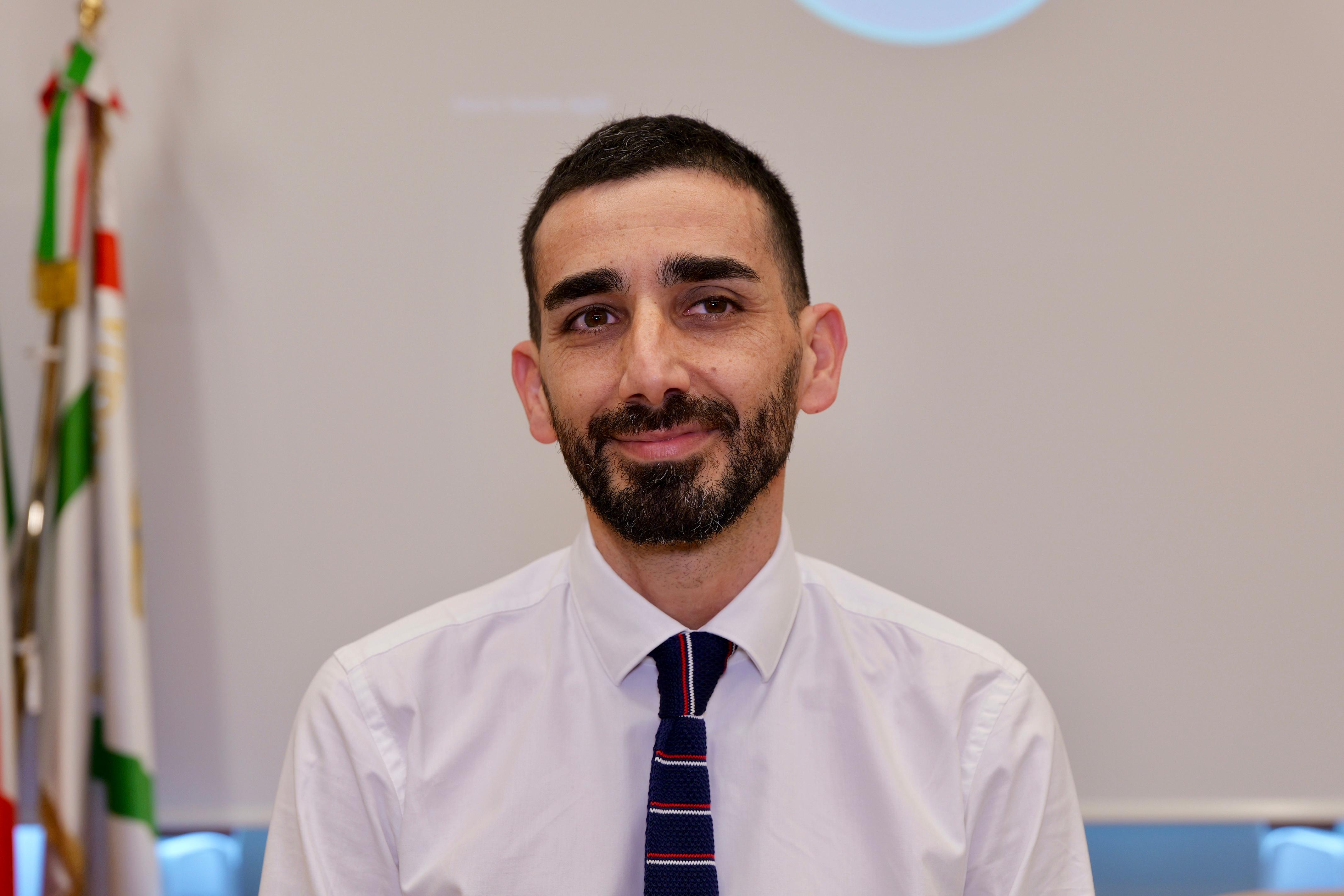 Galleria Centro di competenza regionale per l’IA, il presidente Emiliano e l’assessore Delli Noci al primo incontro del Comitato Tecnico - Diapositiva 3 di 4