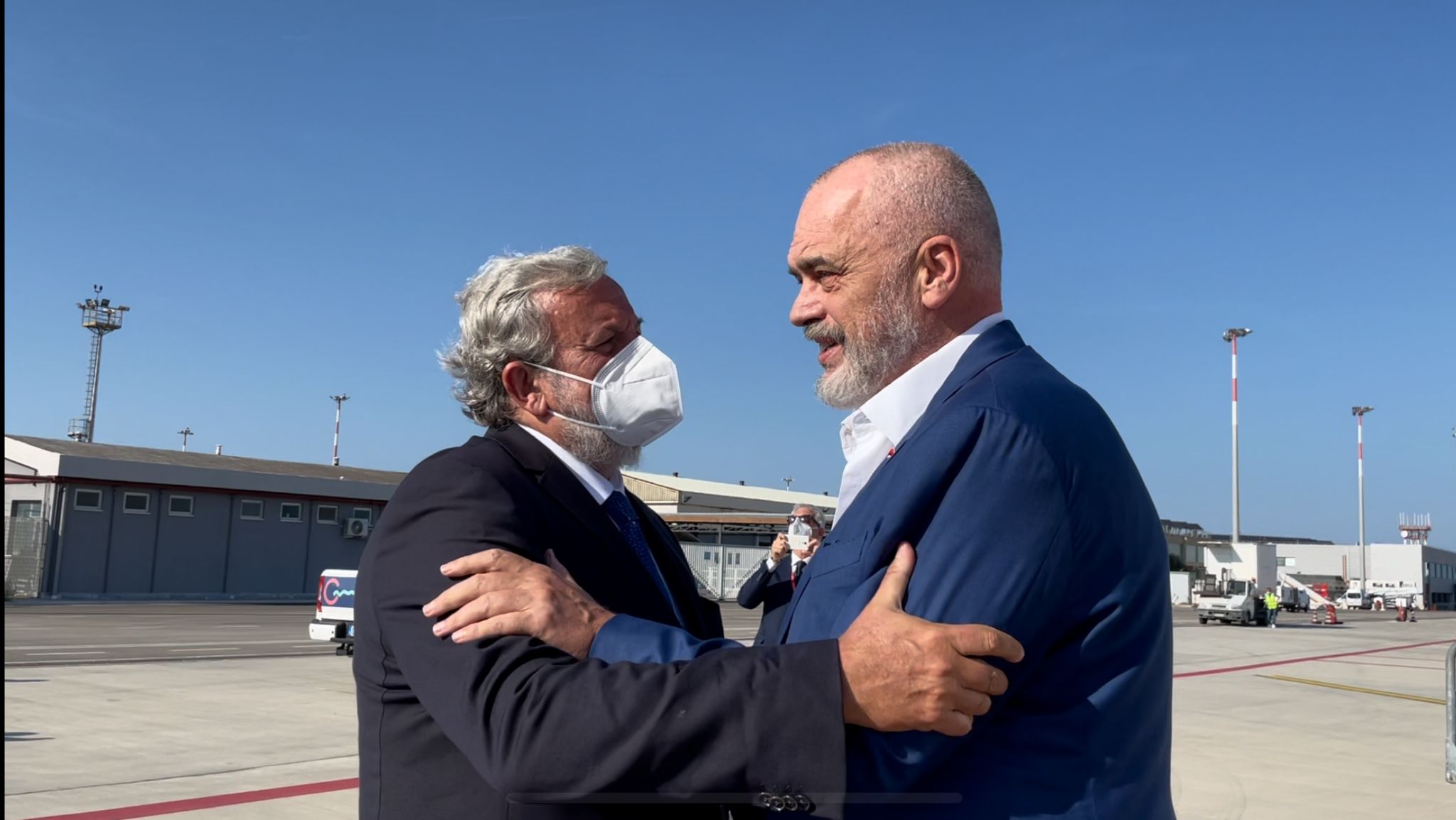 Galleria OTRANTO, EMILIANO INCONTRA EDI RAMA - Diapositiva 11 di 41