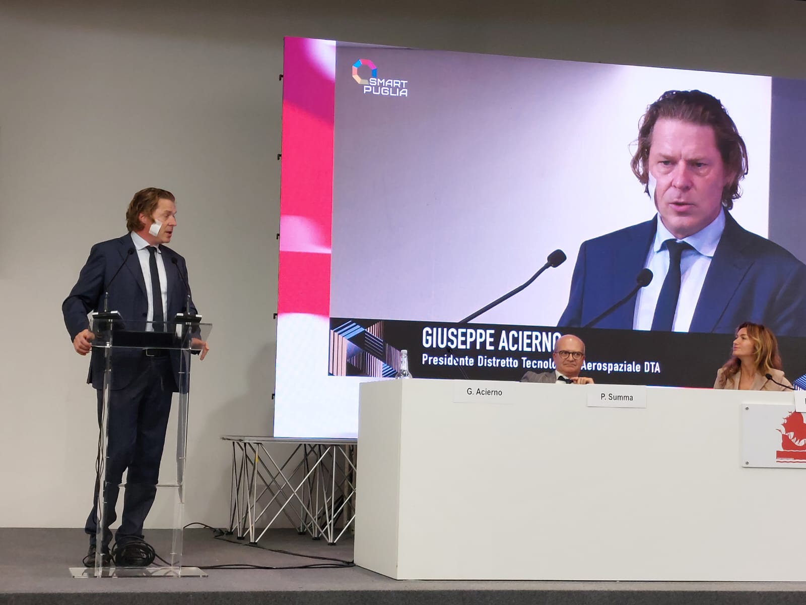 Galleria Nel Padiglione Internazionalizzazione Workshop sull’aerospazio pugliese. “Verso il Mediterranean Aerospace Matching (Mam) 2023”. - Diapositiva 1 di 1