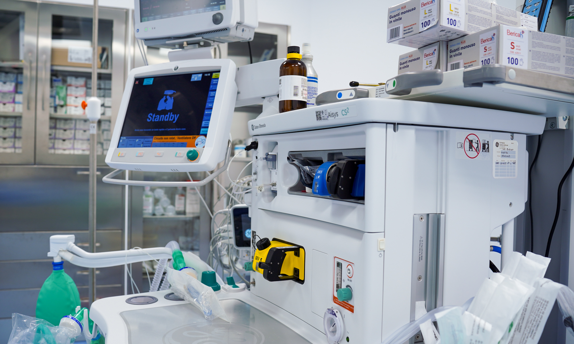 Galleria Emiliano a inaugurazione nuovo Blocco Operatorio&nbsp; dell’Ospedale San Paolo: 6 sale operatorie, più moderne e sicure - Diapositiva 4 di 6