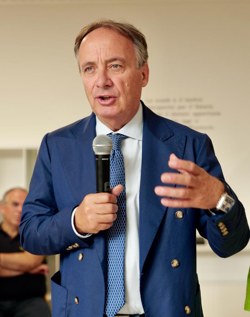 Galleria L’assessore Leo all’inaugurazione della nuova scuola innovativa ed ecosostenibile a Bitetto - Diapositiva 22 di 22