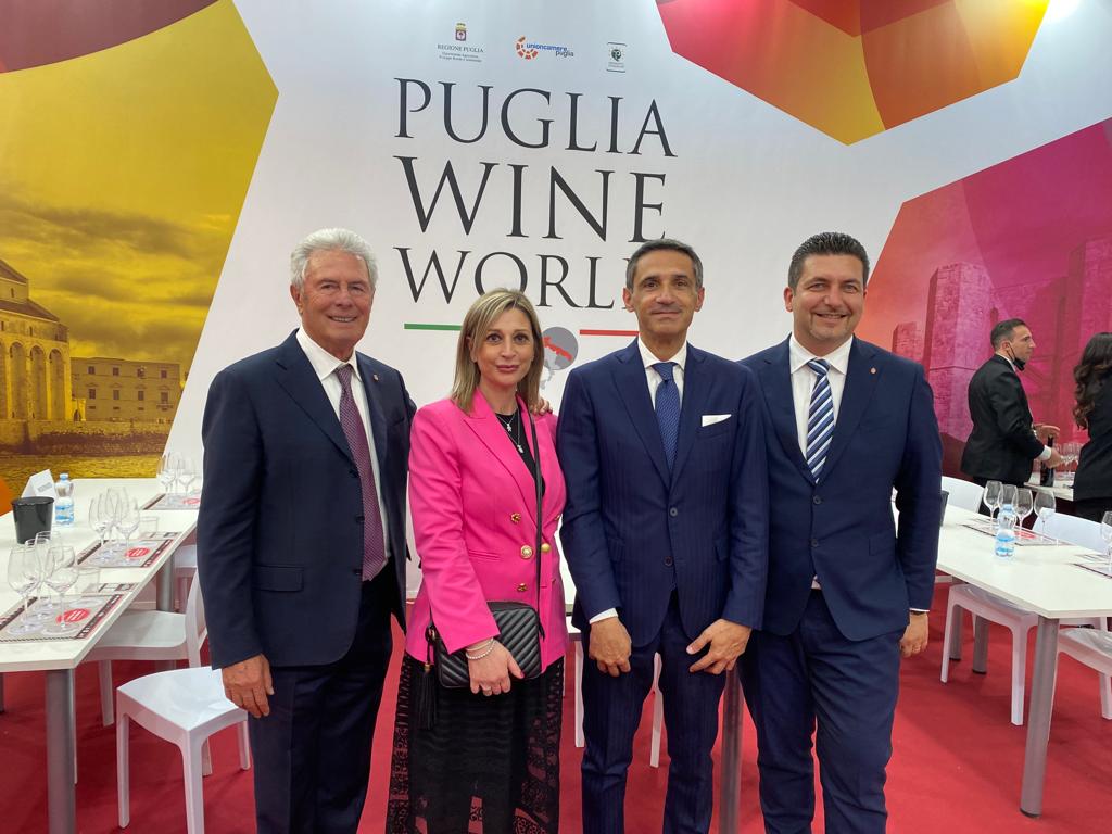 Galleria La Puglia al Vinitaly 2022, Pentassuglia: “Occasione importante per le nostre imprese e le nostre eccellenze