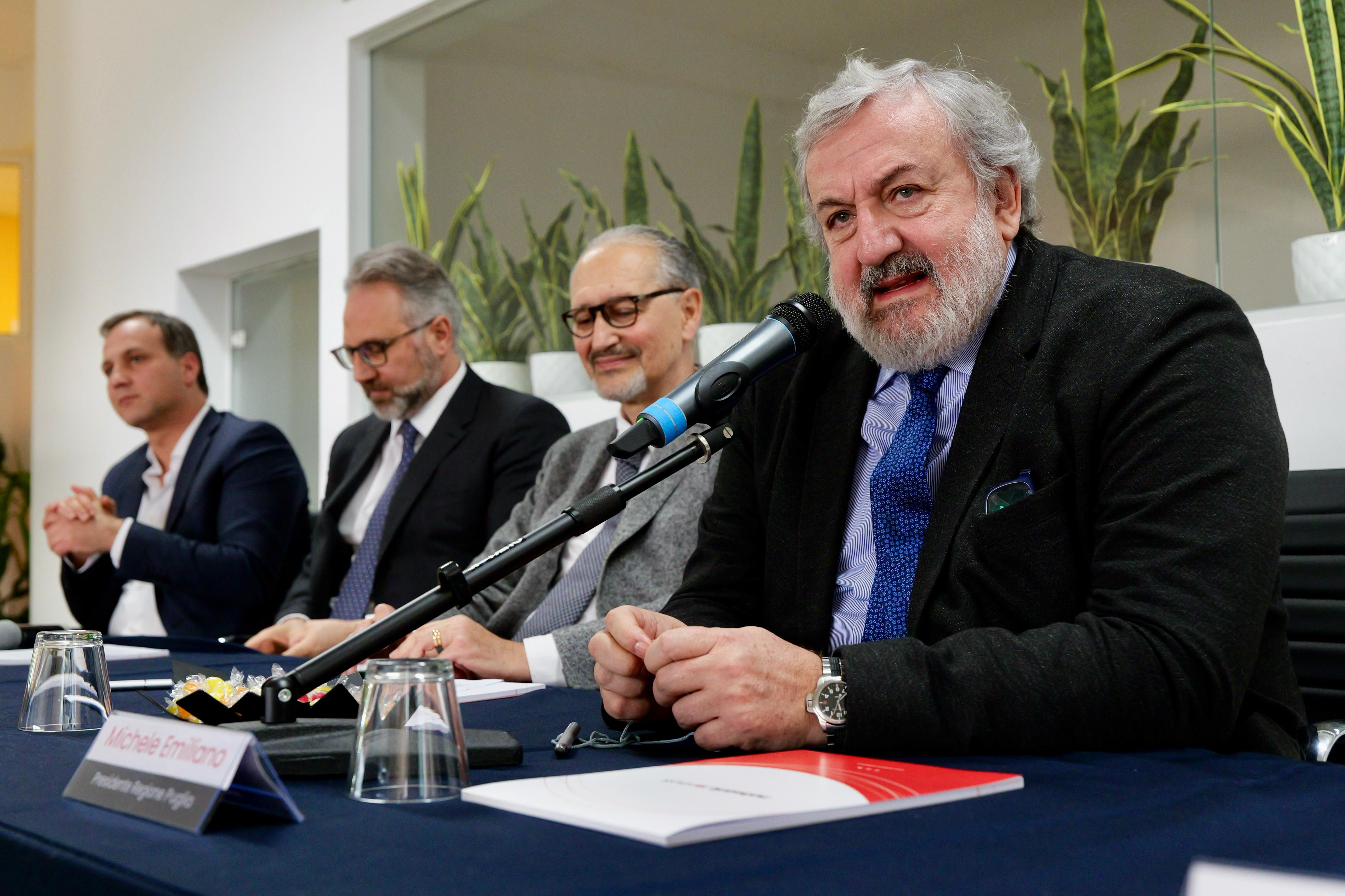 Galleria La tecnologia salva i posti di lavoro: Network Contacts e Regione Puglia evitano i 280 licenziamenti - Diapositiva 10 di 18