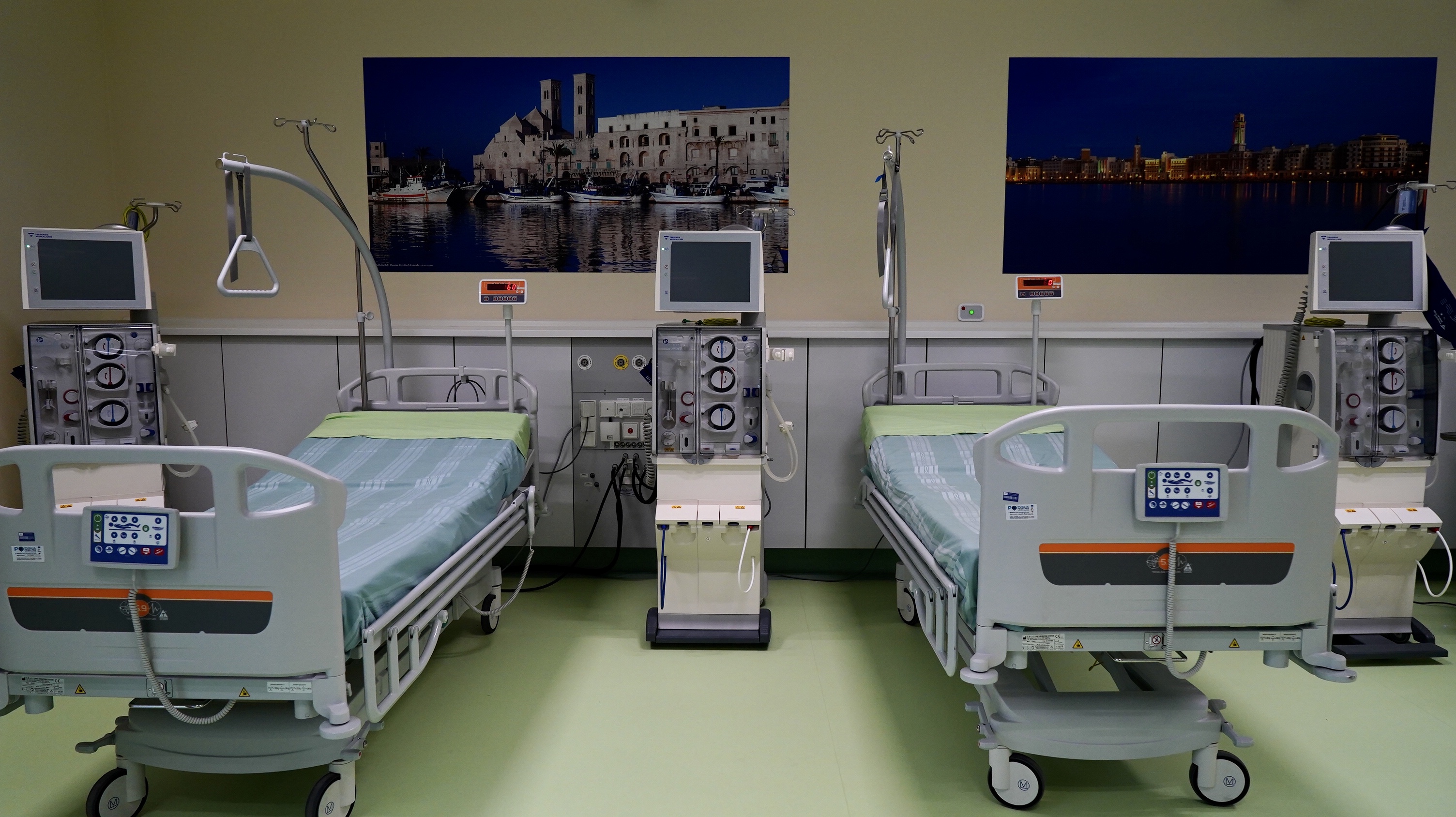 Galleria Inaugurato,con il presidente Emiliano, il nuovo padiglione di Nefrologia e dialisi del Policlinico di Bari  Strumentazioni hi-tech, spazi per la telemedicina e aule studio - Diapositiva 15 di 18