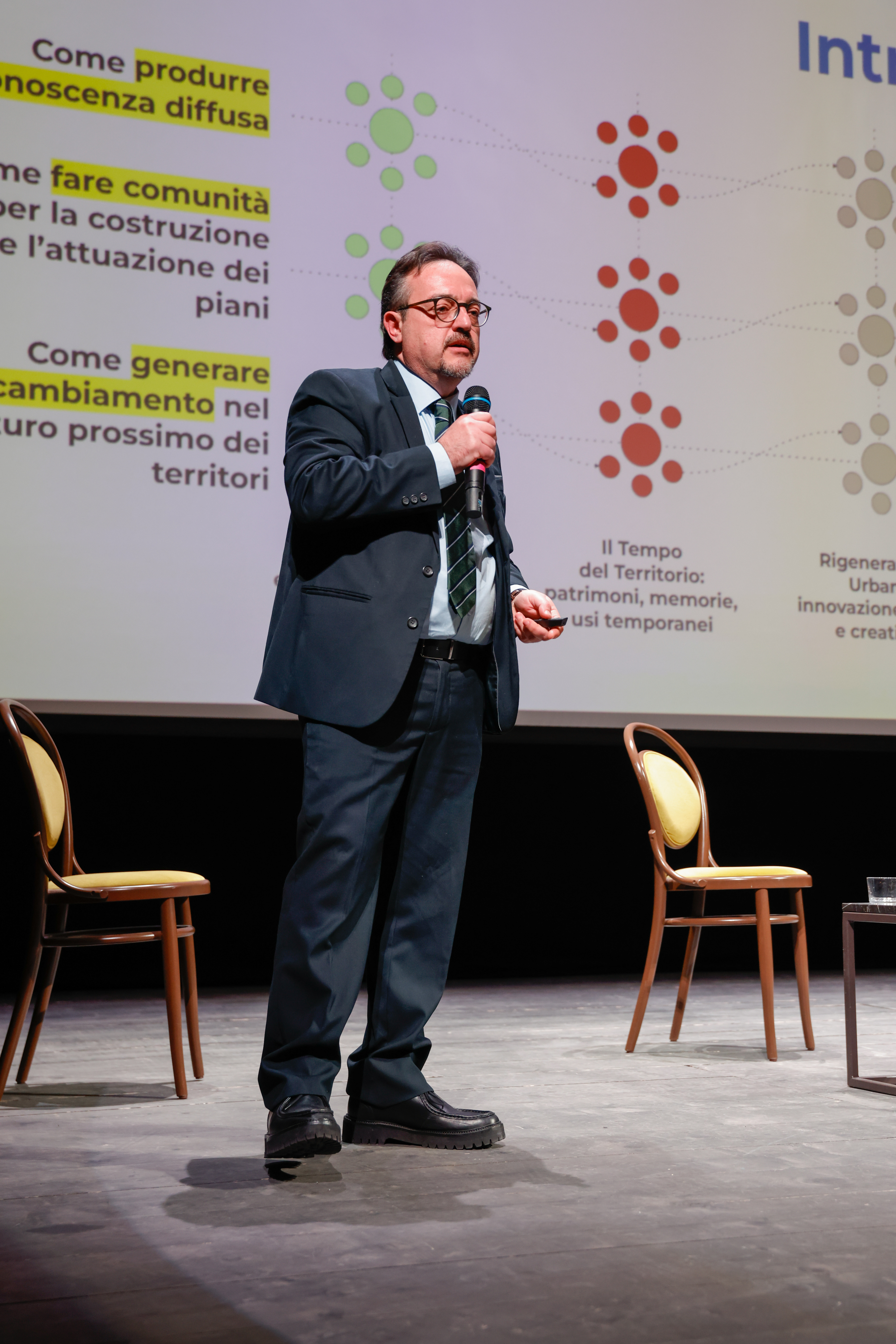 Galleria UMANESIMO DELL’URBANISTICA: I PROCESSI PARTECIPATIVI DI URBANISTICA PUGLIA (UP) E ORTI DI PUGLIA - Diapositiva 1 di 7