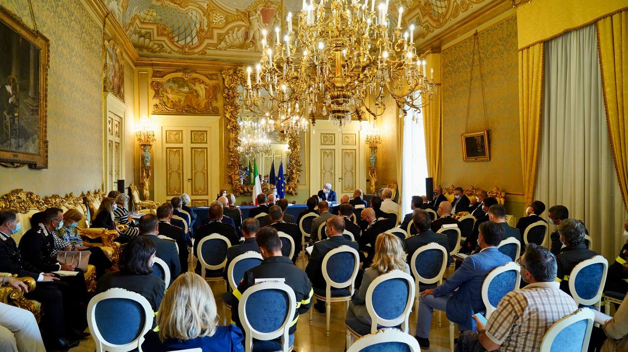 Galleria NUMERO UNICO EUROPEO DI EMERGENZA 112,  EMILIANO: “INNOVAZIONE STRAORDINARIA