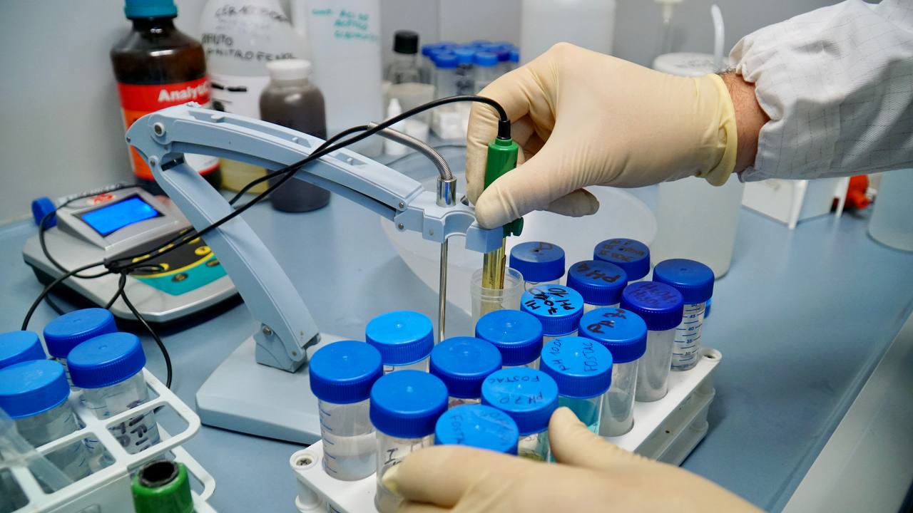 Galleria Inaugurato a Modugno il primo impianto in Puglia che produce biogas dai rifiuti. Emiliano: “Con questo impianto trasformiamo una minaccia in energia” - Diapositiva 15 di 15