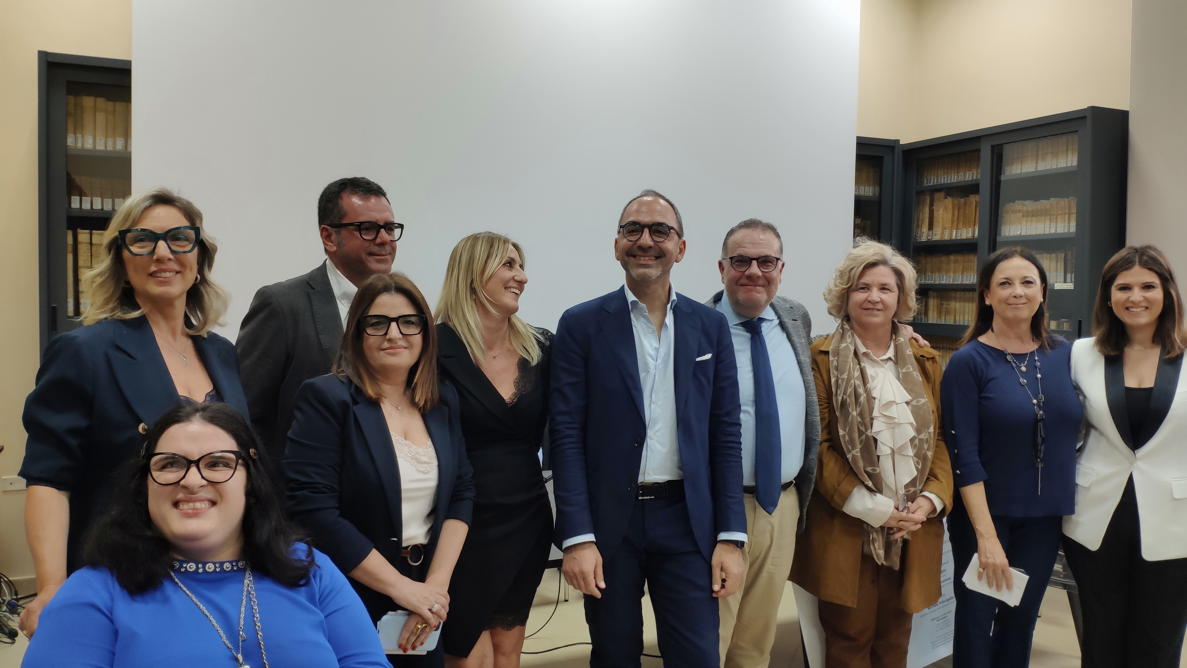 Galleria La biblioteca comunale di San Severo diventa una Community Library. Il vicepresidente Piemontese: “Un milione di euro stanziato dalla Regione. Investimento straordinario” - Diapositiva 8 di 9