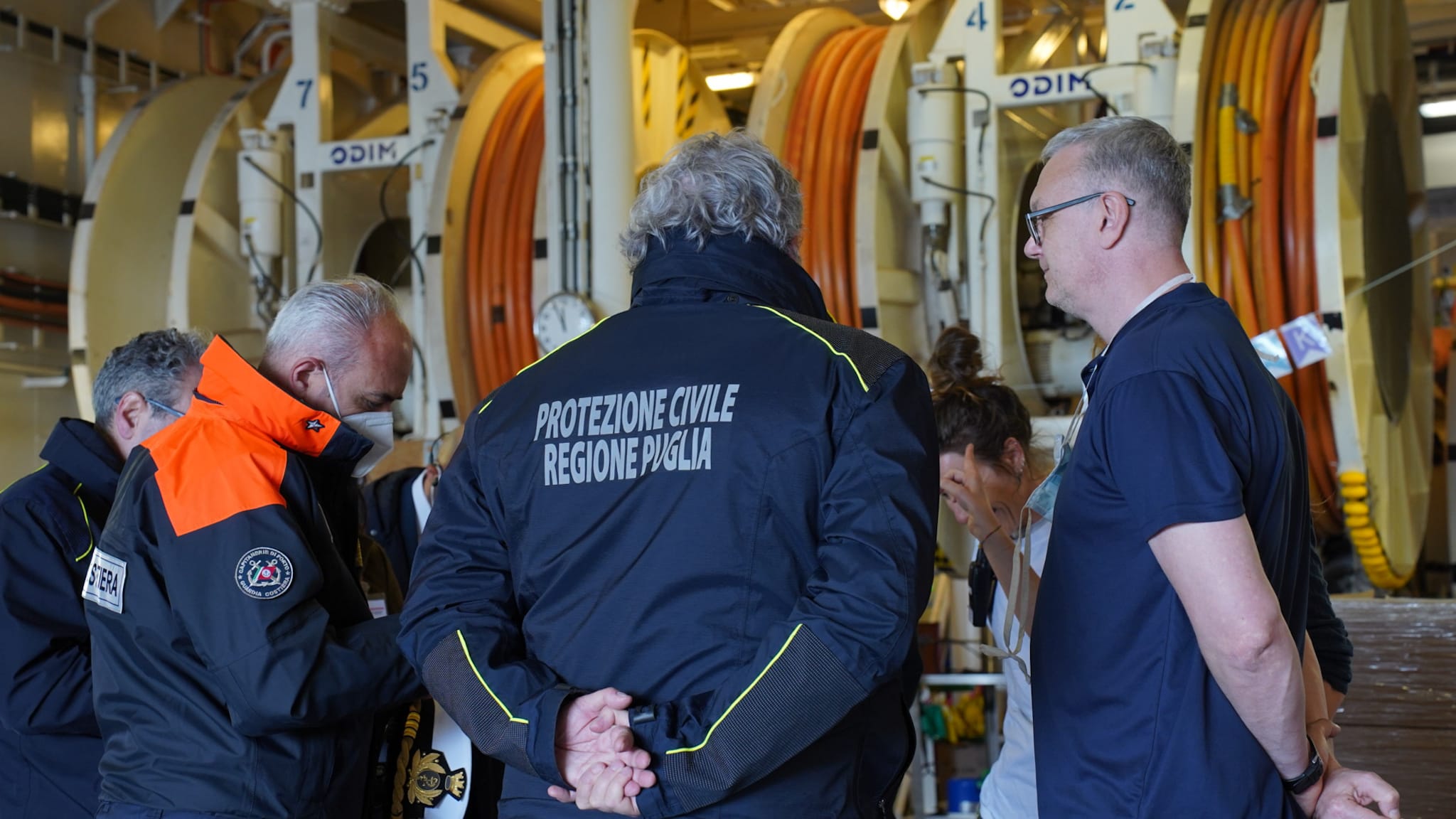 Galleria Emiliano a Brindisi per accogliere la nave di Medici Senza Frontiere con 339 persone salvate al largo di Malta - Diapositiva 19 di 34