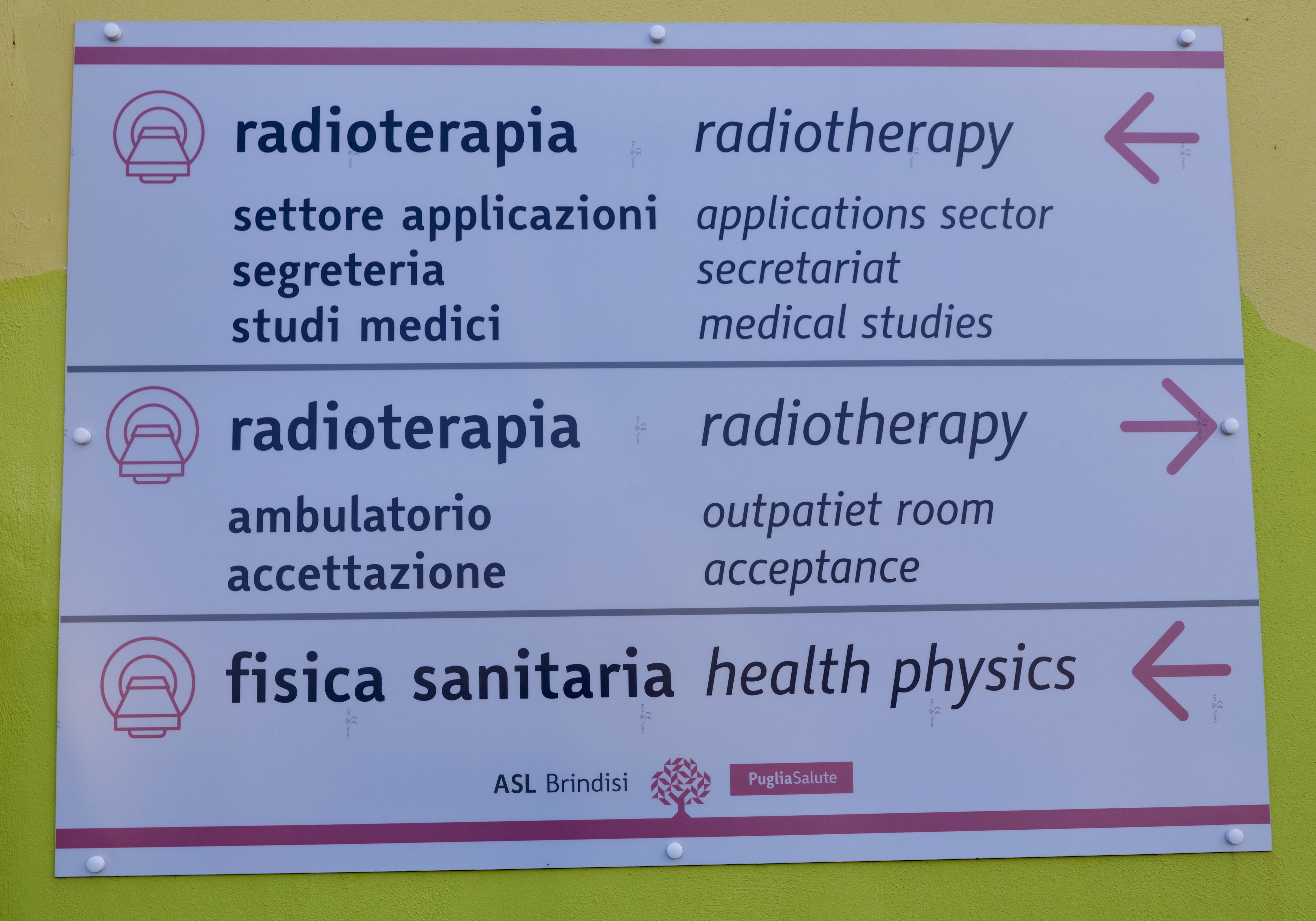 Galleria ASL BRINDISI, EMILIANO A FIRMA CONTRATTI SANITASERVICE E ALL’OSPEDALE PERRINO PER NUOVI APPARECCHI DI MEDICINA NUCLEARE E RADIOTERAPIA - Diapositiva 8 di 22