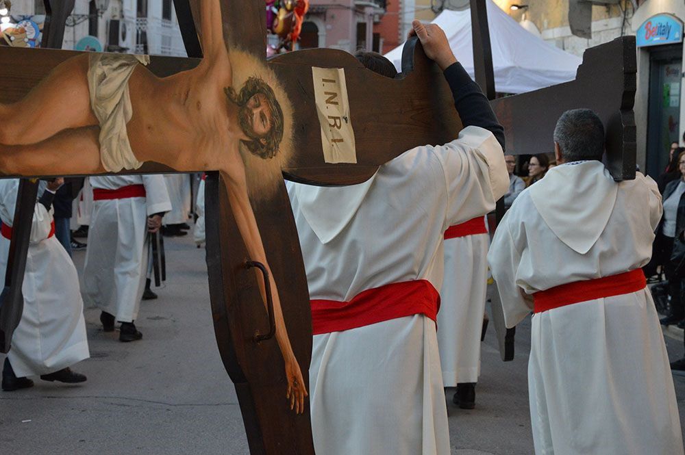 Galleria La Settimana Santa in Puglia: un racconto corale di identità e spiritualità per ampliare la stagione turistica - Diapositiva 3 di 4