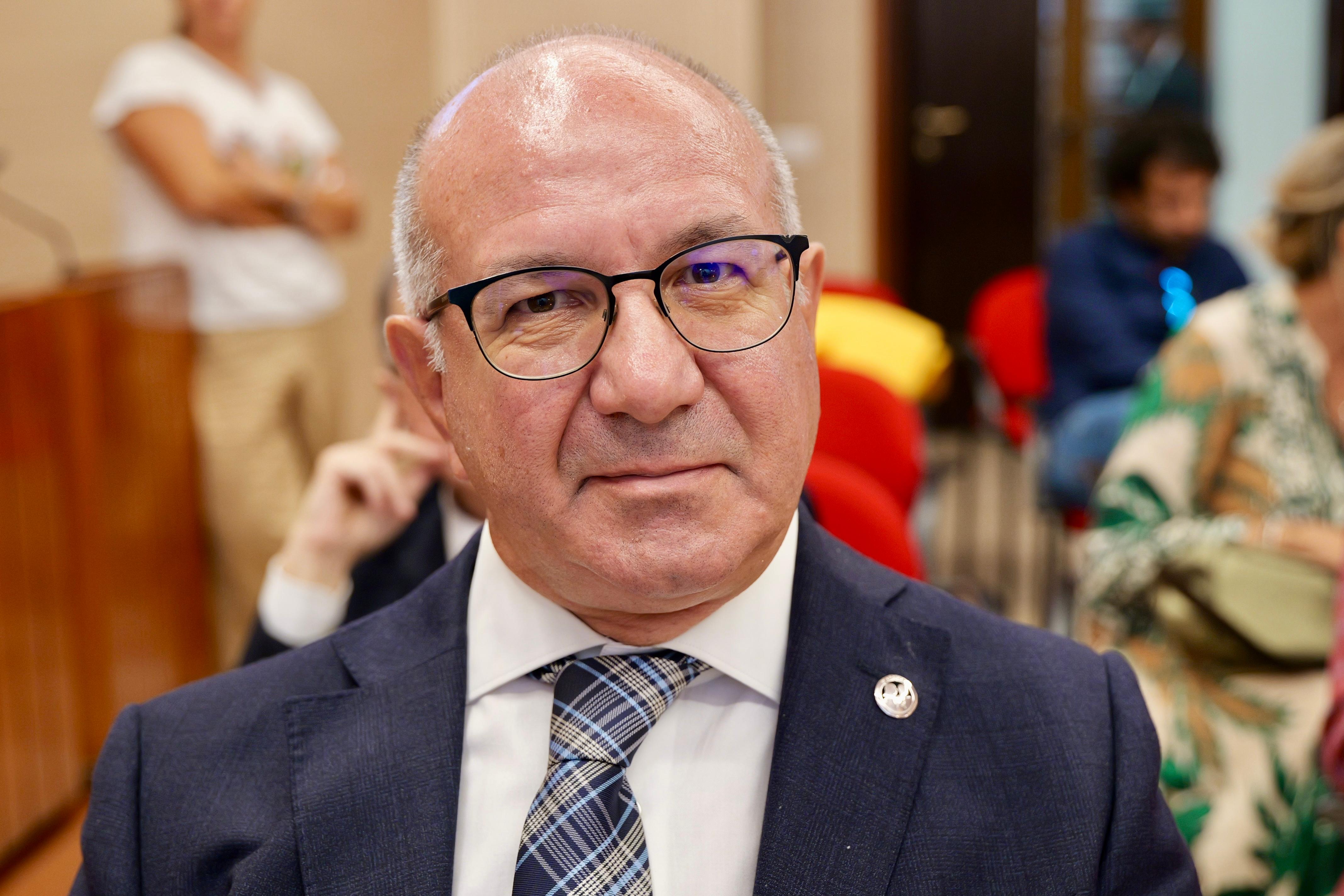 Galleria Firmato Accordo Integrativo Regionale per la Medicina Generale – Settore Assistenza Primaria - Diapositiva 14 di 14