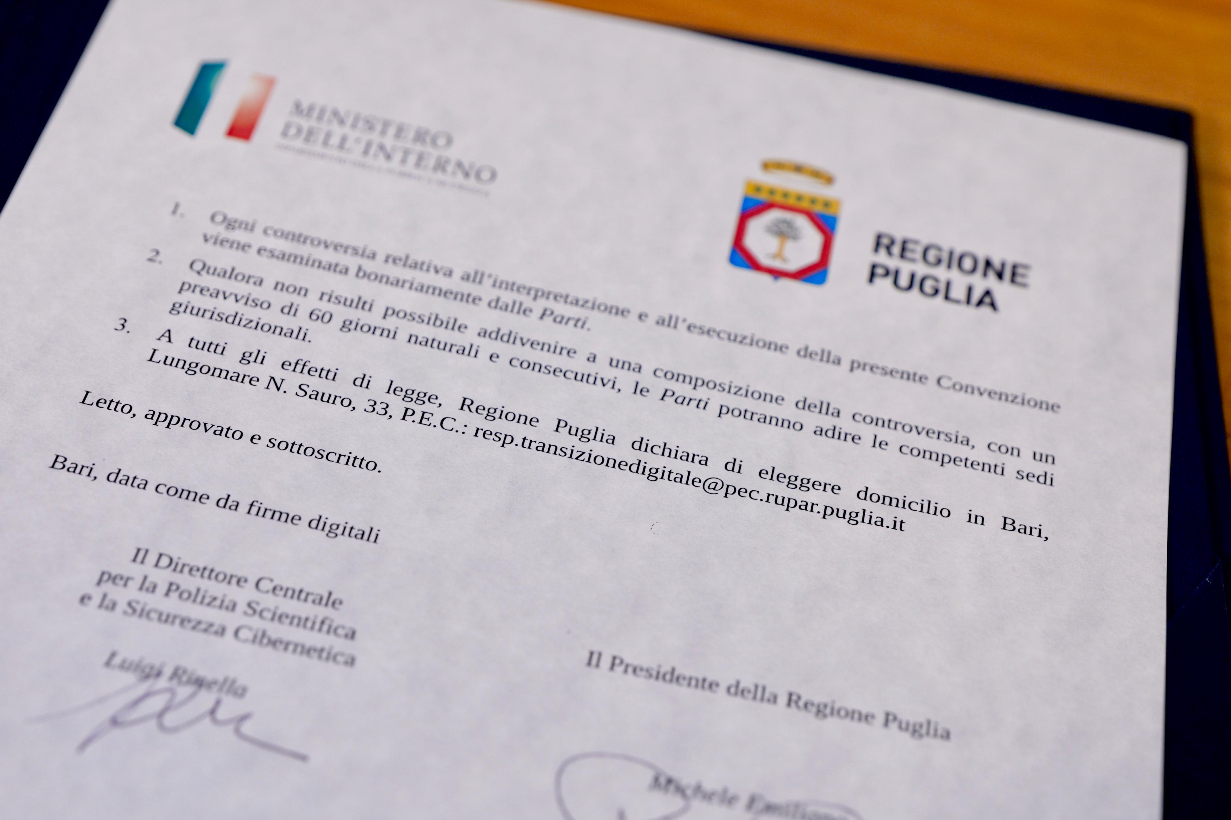 Galleria SICUREZZA INFORMATICA, SIGLATO IL PROTOCOLLO D’INTESA TRA REGIONE PUGLIA E POLIZIA DI STATO PER LA PREVENZIONE DEI CRIMINI INFORMATICI SUI SISTEMI REGIONALI E DELLE TRUFFE ONLINE - Diapositiva 10 di 10