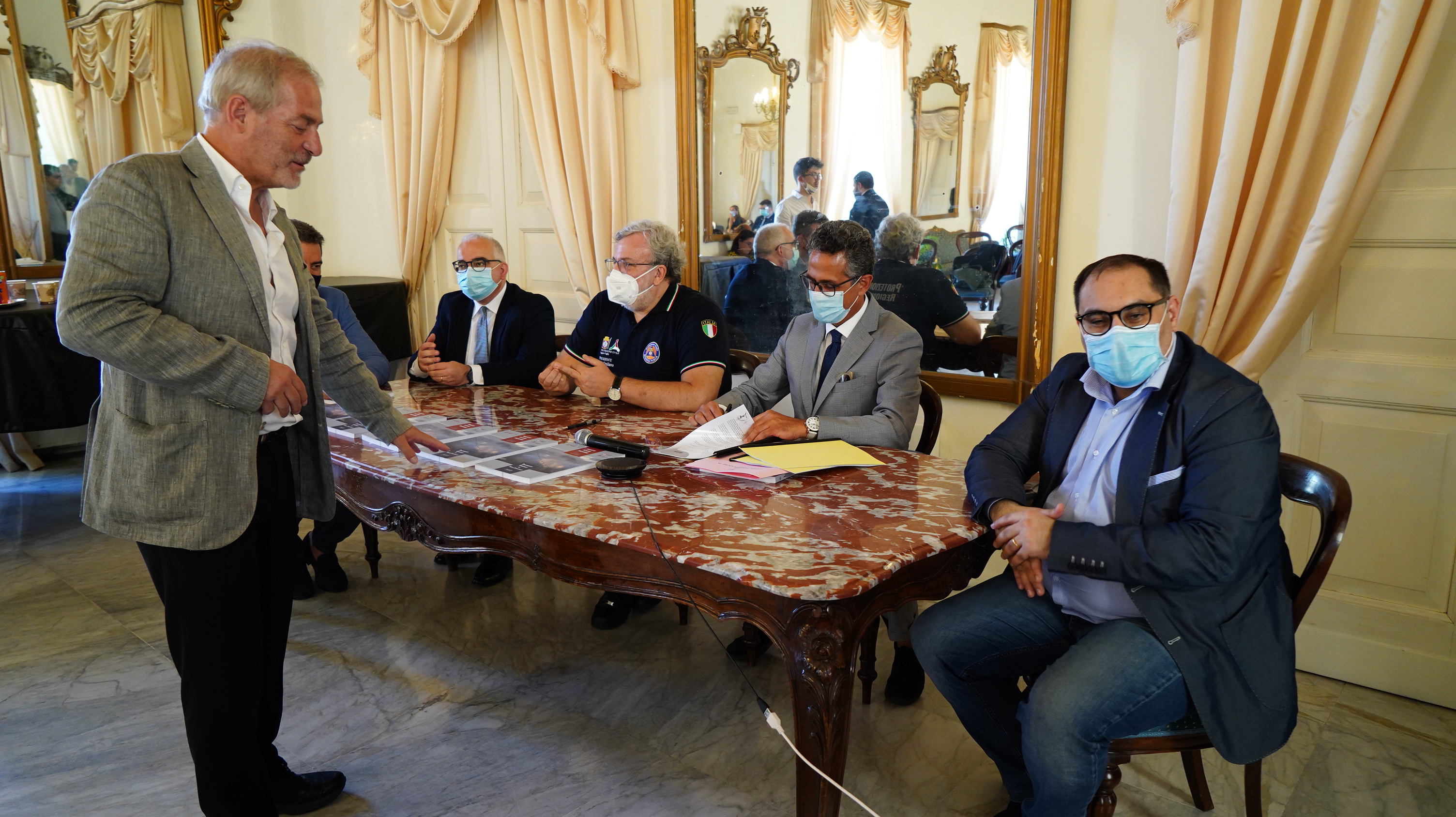 Galleria Emiliano e Melucci alla presentazione del libro 