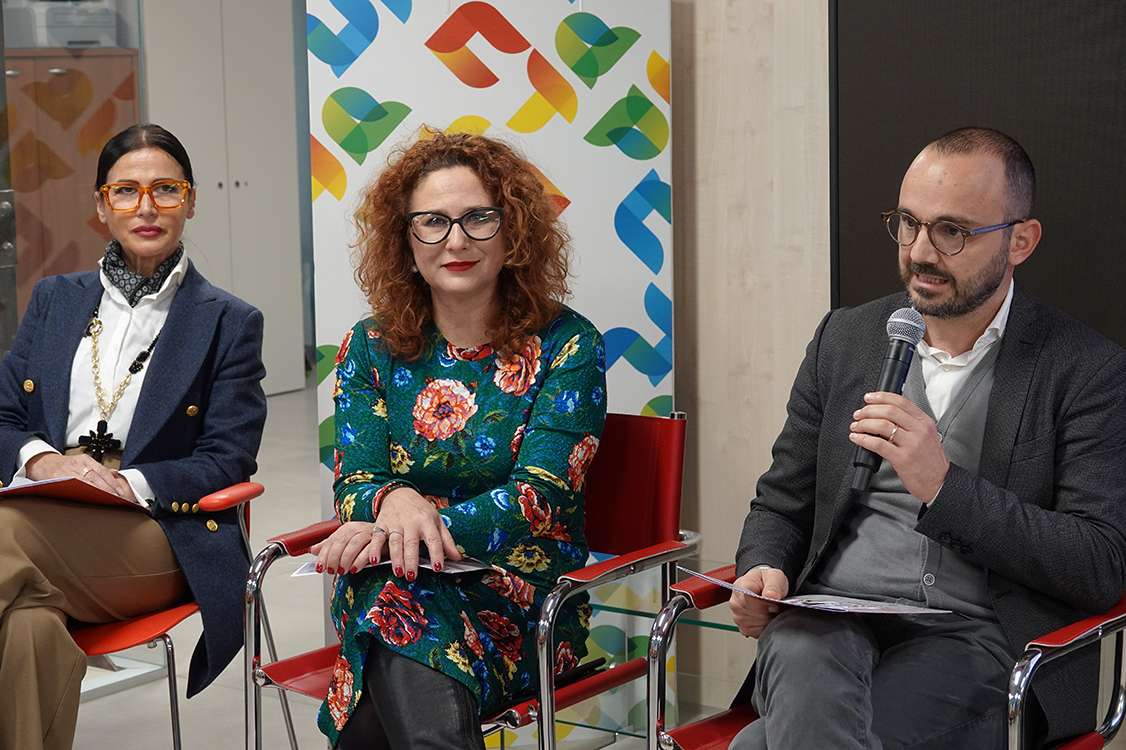 Galleria CULTURA, TURISMO, ALTO ARTIGIANATO E SOLIDARIETA’: &nbsp;  LA PUGLIA IN PASSERELLA A MILANO. - Diapositiva 5 di 12