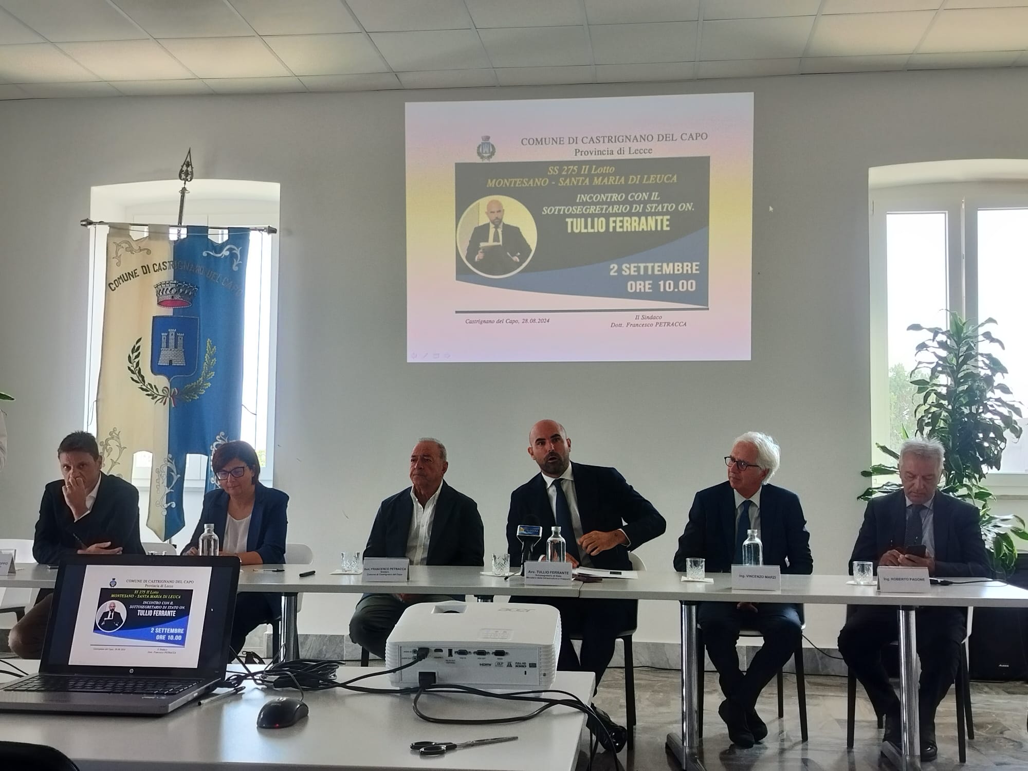 Galleria Trasporti e infrastrutture in Salento, l’assessore Ciliento ha partecipato all’incontro con il sottosegretario Ferrante a Castrignano del Capo - Diapositiva 1 di 5