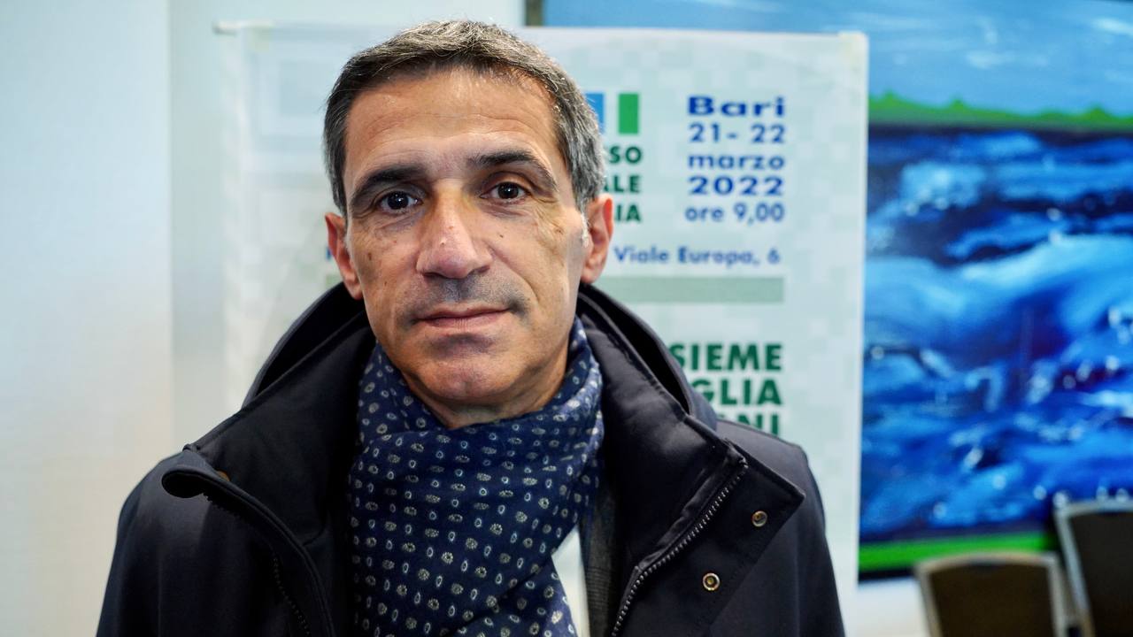 Galleria Il presidente Emiliano e gli assessori Leo, Palese, Pentassuglia al XIII Congresso regionale Cisl Puglia a Bari - Diapositiva 17 di 18