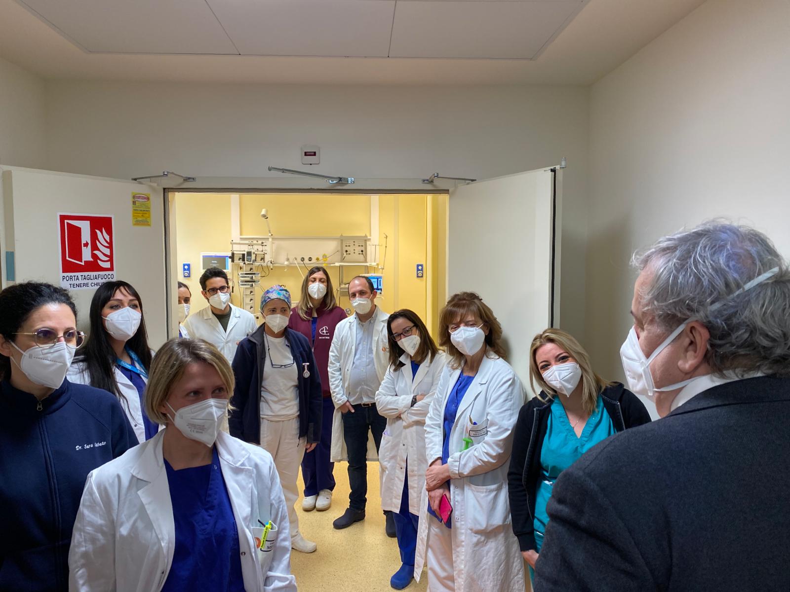 Galleria Potenziamento della rete ospedaliera. Attivati sedici posti di terapia intensiva respiratoria Covid al Dea “V. Fazzi” - Diapositiva 13 di 19