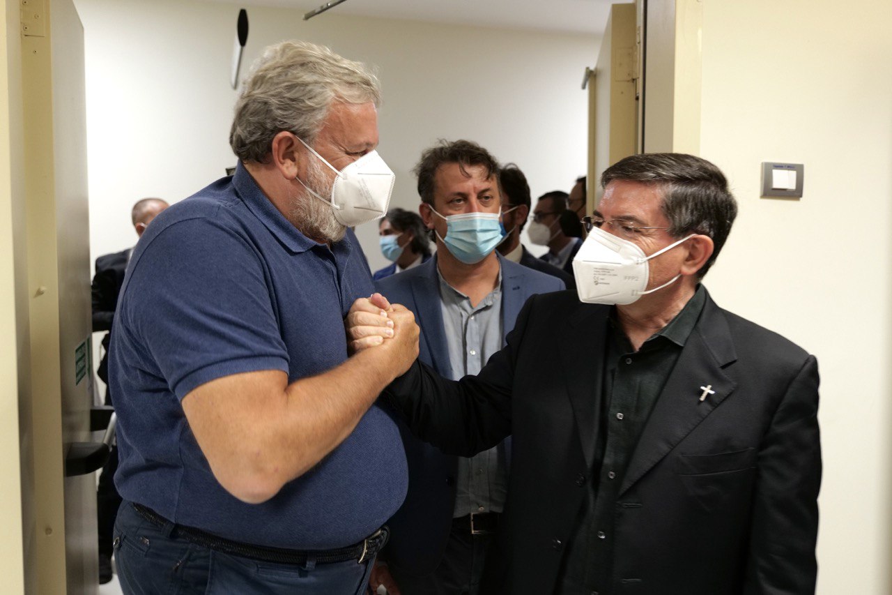 Galleria Emiliano, Palese e Montanaro al Miulli: “Al via l’iter per il riconoscimento di azienda universitaria” - Diapositiva 10 di 21