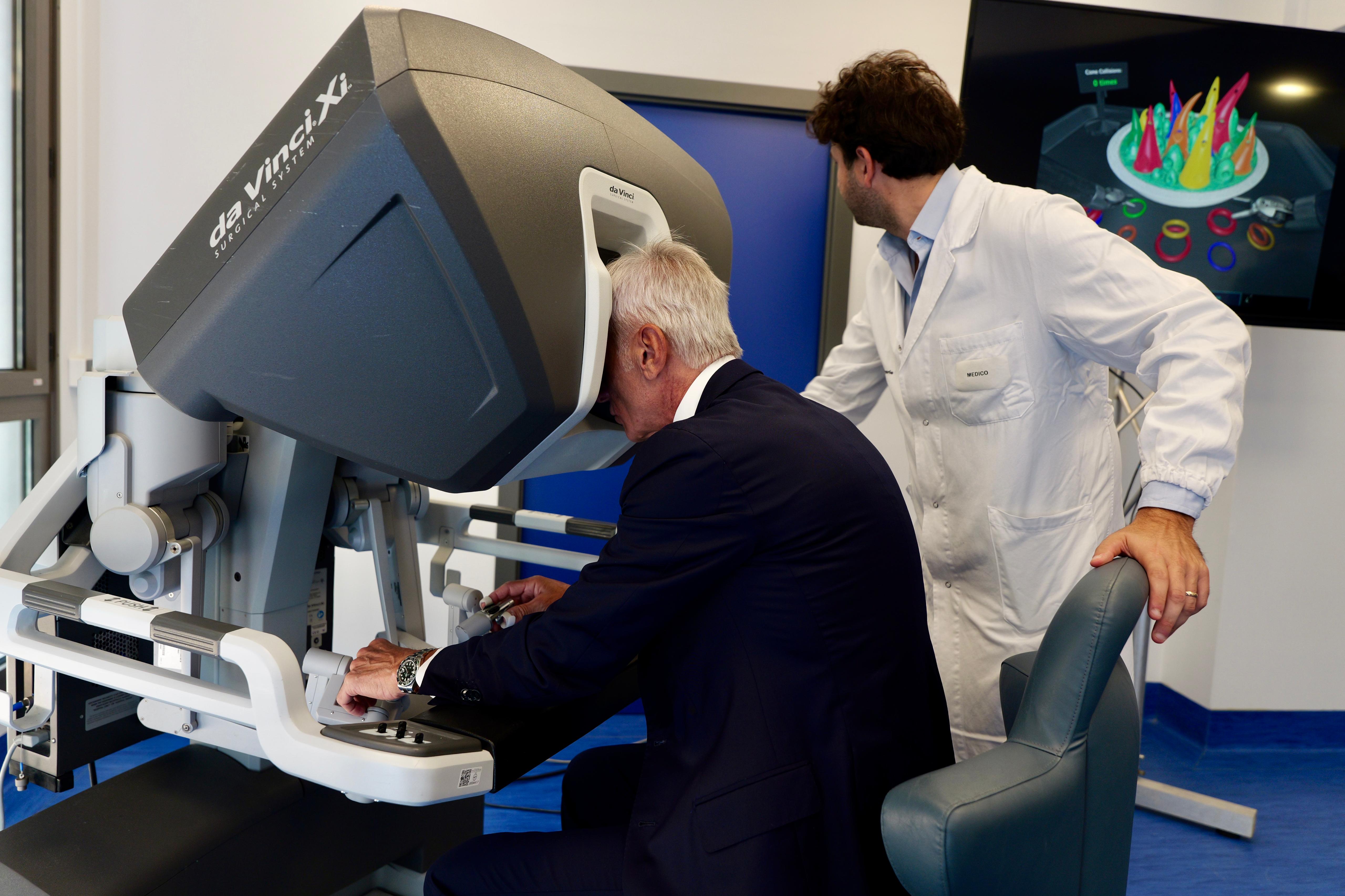 Galleria Policlinico Foggia, presentati il Centro di Simulazione chirurgica e il nuovo Reparto di Chirurgia generale - Diapositiva 10 di 16