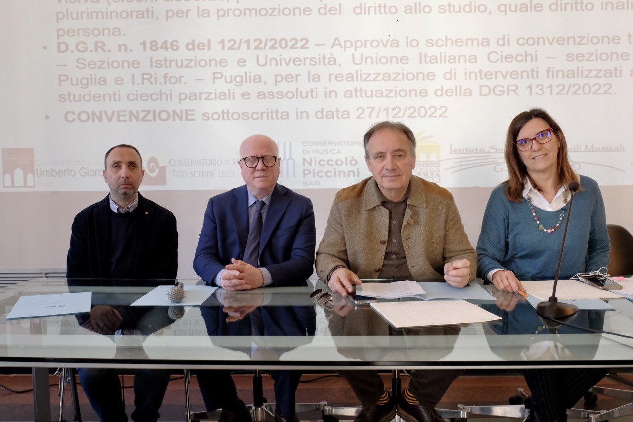 Galleria Leo: al via il progetto regionale “Illuminiamo le note” per l’inclusione degli studenti con disabilità visiva nei Conservatori pugliesi - Diapositiva 5 di 5