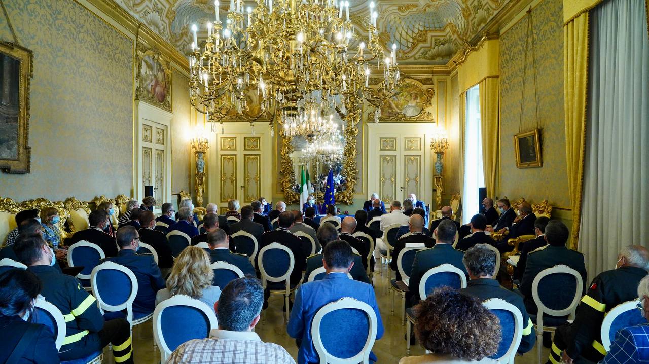 Galleria NUMERO UNICO EUROPEO DI EMERGENZA 112,  EMILIANO: “INNOVAZIONE STRAORDINARIA