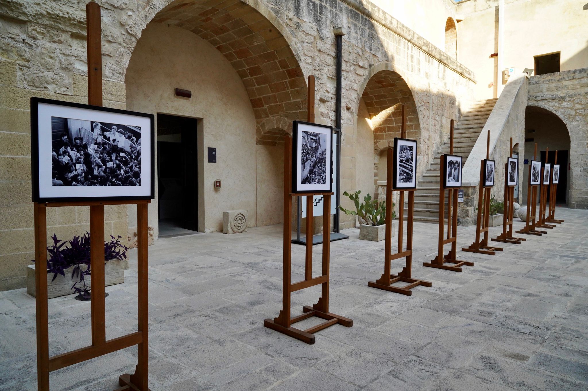 Galleria OTRANTO, EMILIANO INCONTRA EDI RAMA - Diapositiva 23 di 41