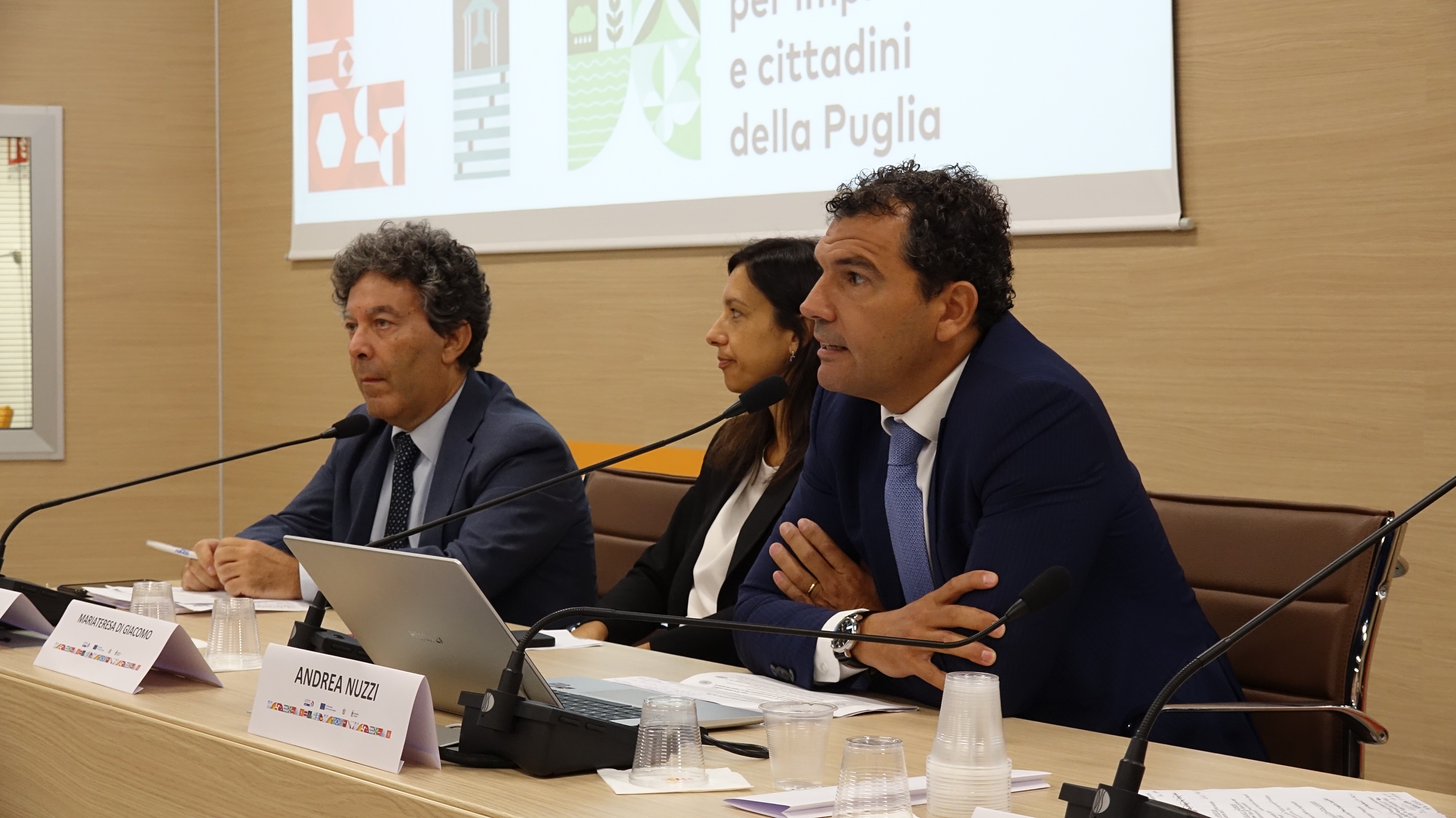 Galleria FdL 2023. “Puglia modello da seguire nell’uso dei Fondi UE”. Così Carlo Corazza (ufficio Parlamento Europeo in Italia) all’incontro in Fiera su “Next Generation EU, Bilancio UE e fondi BEI” - Diapositiva 9 di 9