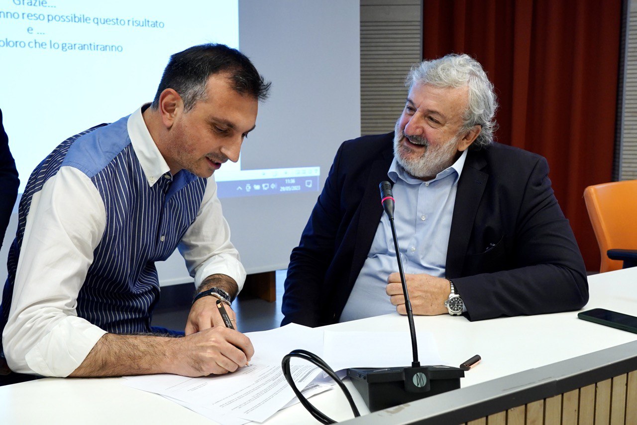 Galleria Confermato lo status di Istituto di ricerca a carattere scientifico. 35 assunzioni per potenziare la ricerca - Diapositiva 9 di 10