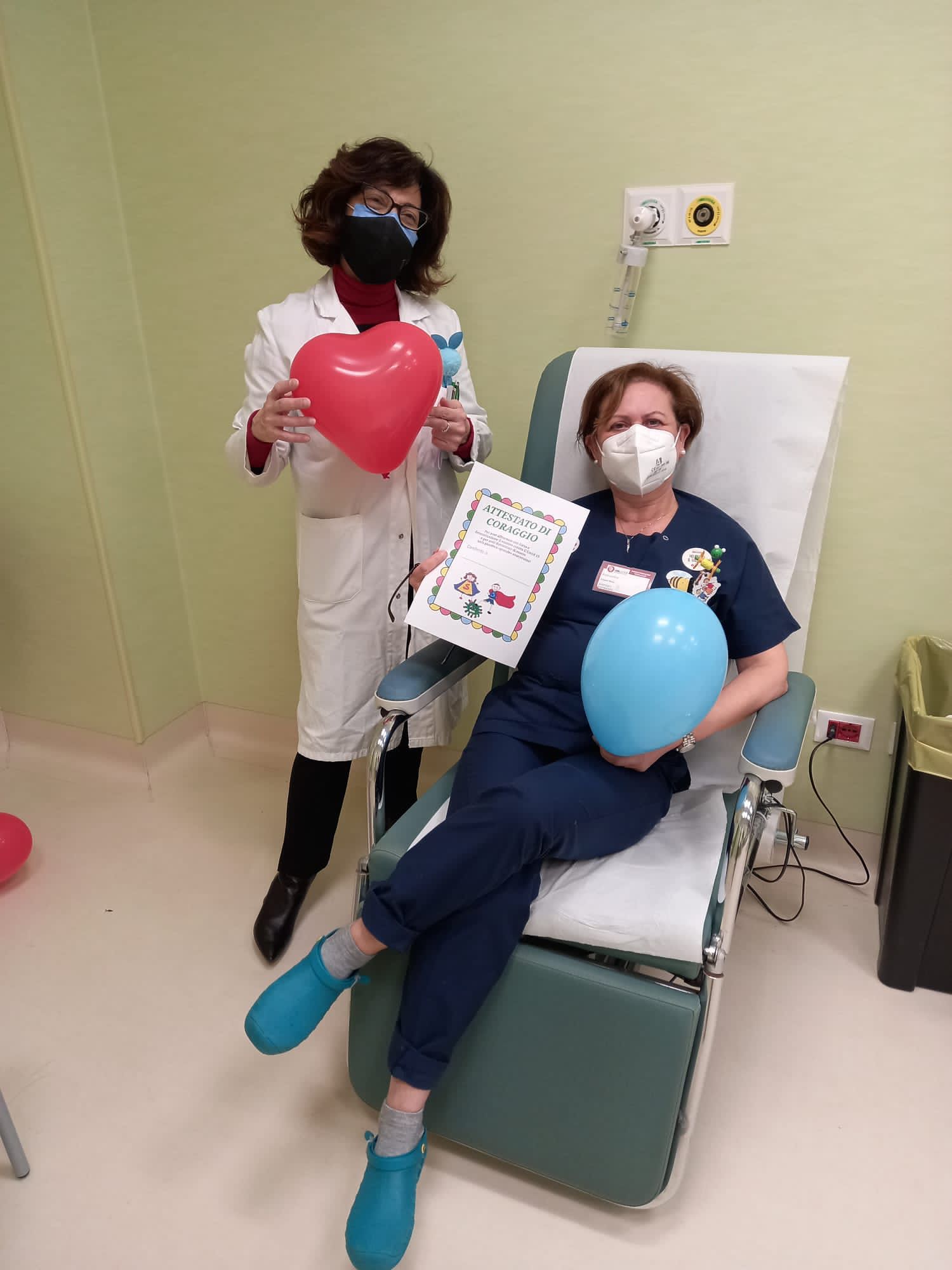 Galleria Aggiornamento vaccini covid 12 gennaio 2022 - Diapositiva 2 di 3