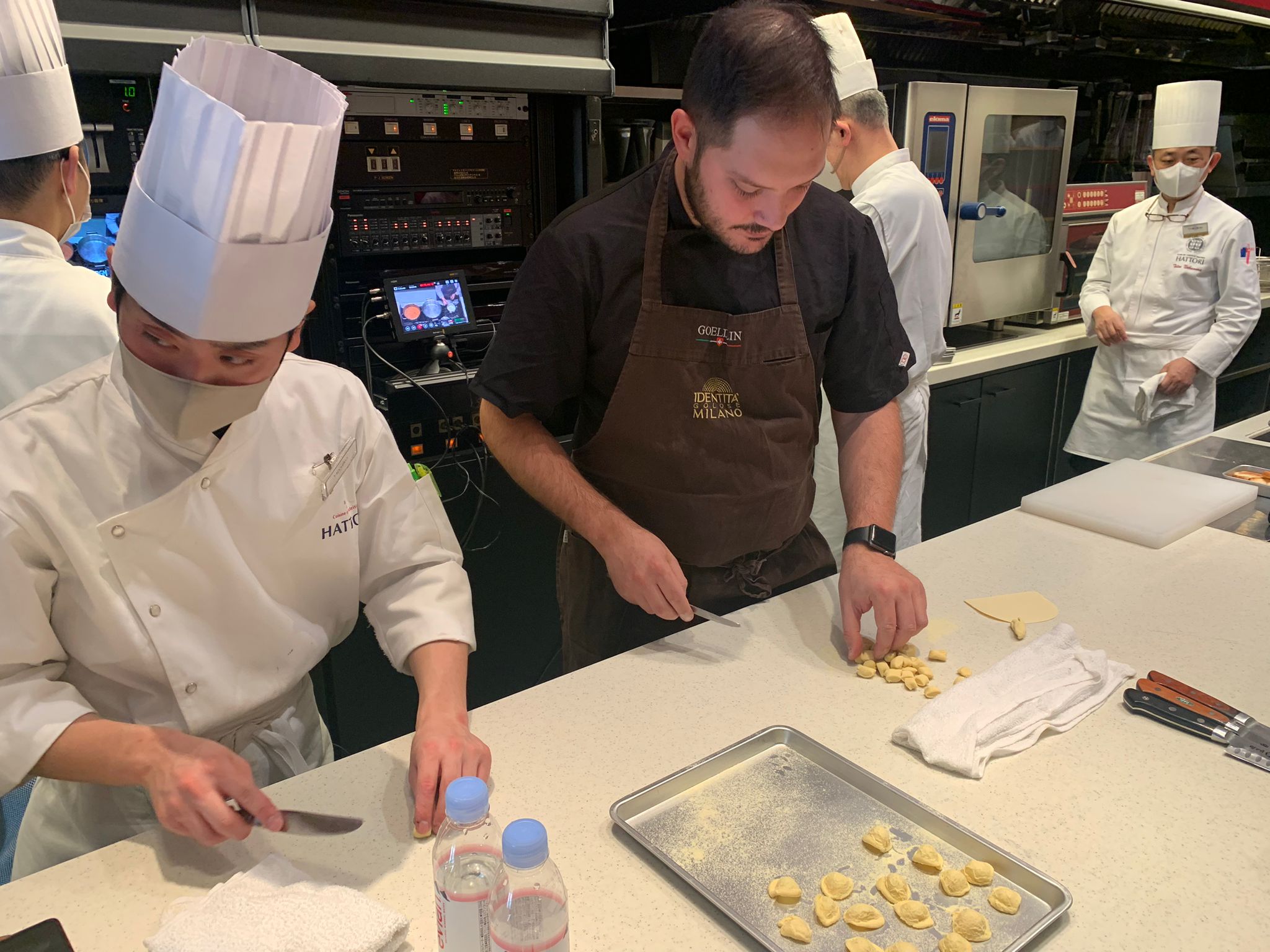 Galleria MASTERCLASS DELLA CHEF PUGLIESE MARROCCO NEL PRESTIGIOSO “HATTORI NUTRITION COLLEGE” DI TOKYO - Diapositiva 13 di 22