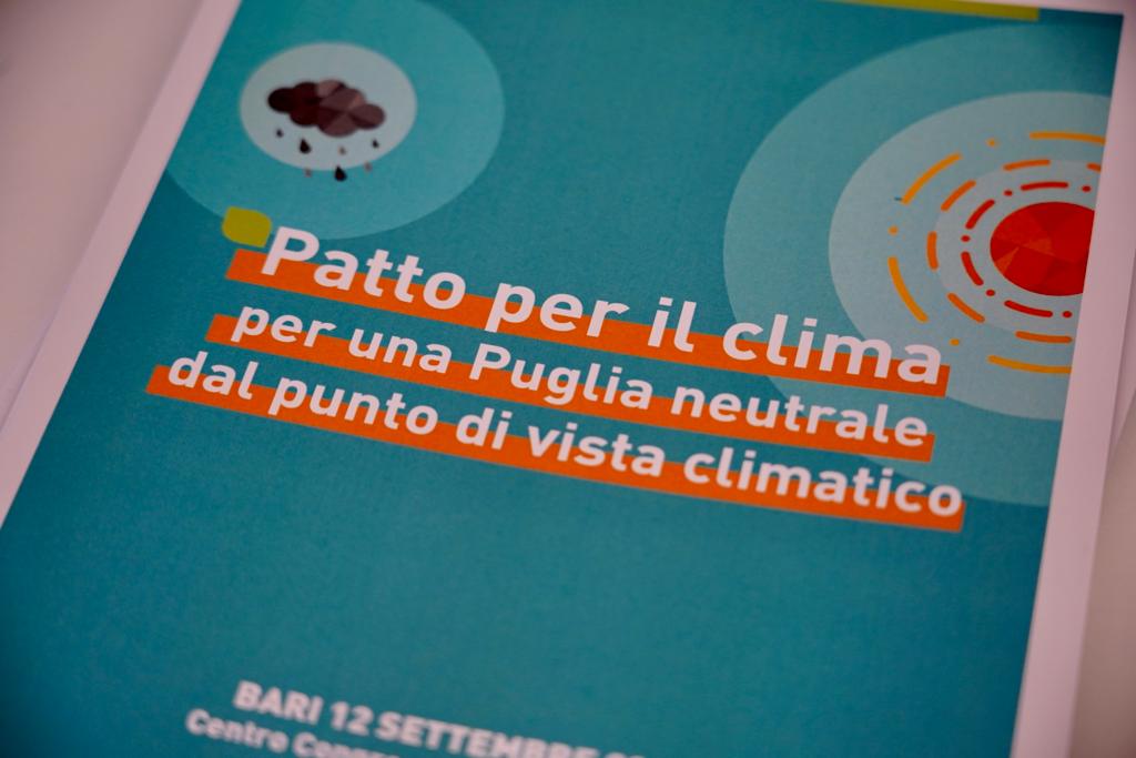 Galleria FdL 2023. Il ministro dell’Ambiente Pichetto Fratin e il presidente della Regione Puglia Emiliano al convegno sul cambiamento climatico - Diapositiva 13 di 17