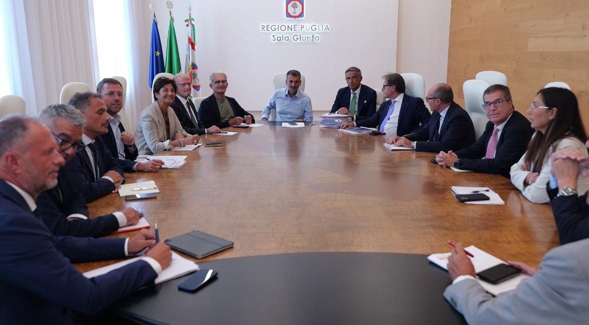 Galleria Sanità, riunita l’unità di crisi aperta anche ai dg Asl, Aziende ospedaliere e Ircss - Diapositiva 4 di 4
