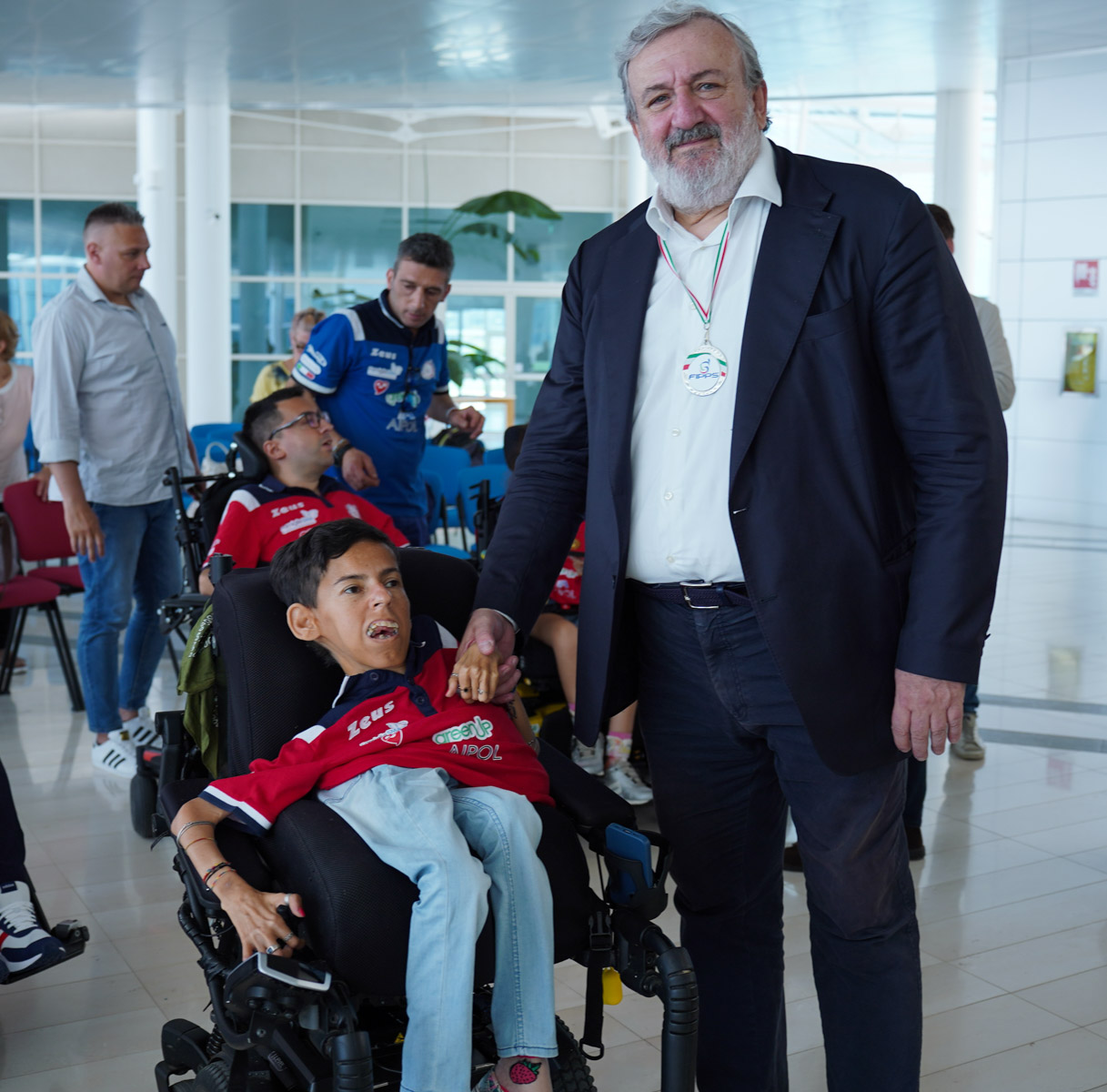 Galleria Emiliano riceve la squadra 