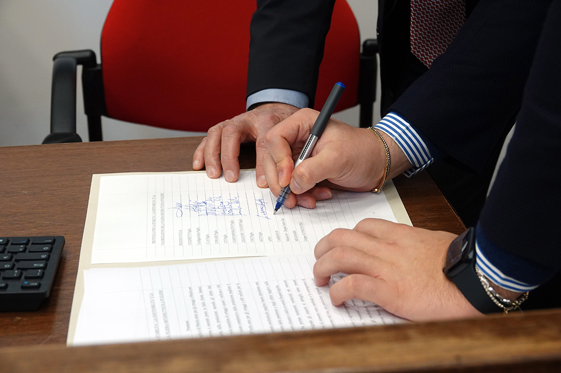 Galleria Ortofrutta: Regione, imprese e Grande distribuzione siglano il primo patto etico di filiera  - Diapositiva 2 di 13